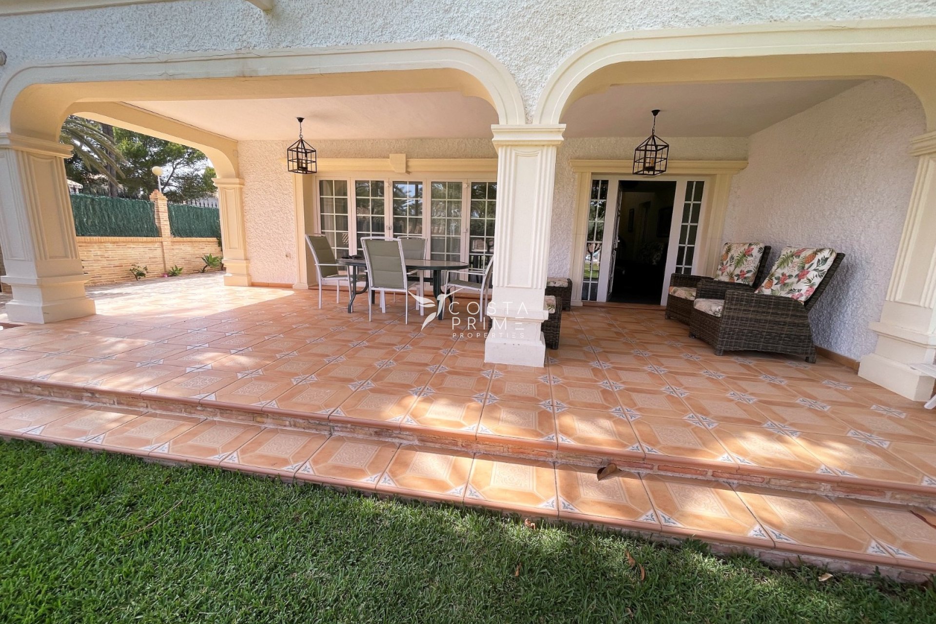 Resale - Villa  - Orihuela