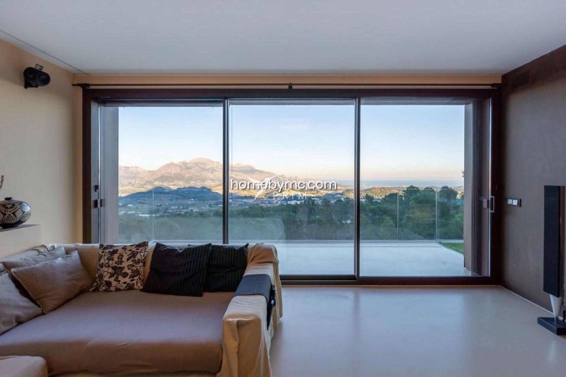 Resale - Villa  - Polop