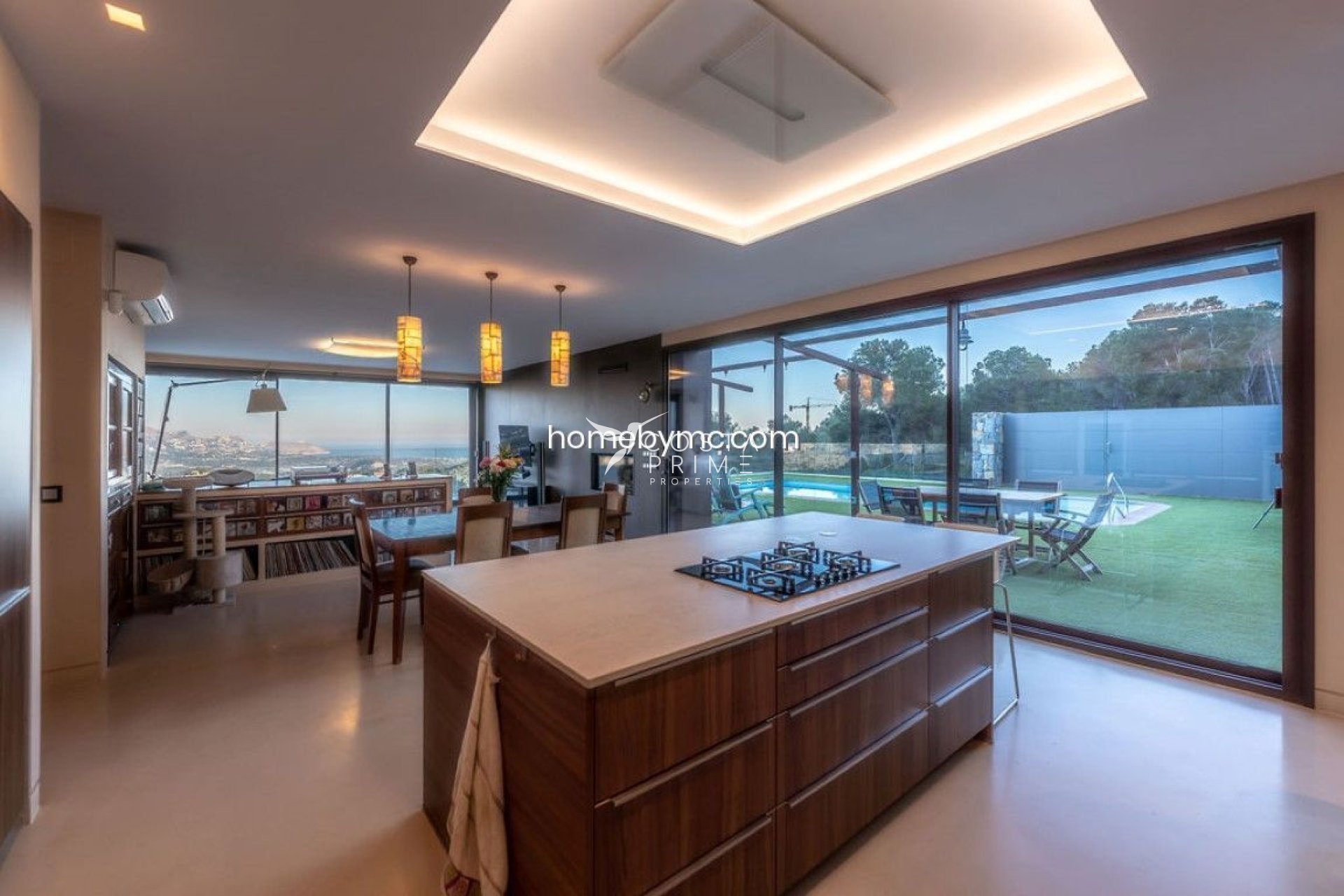 Resale - Villa  - Polop