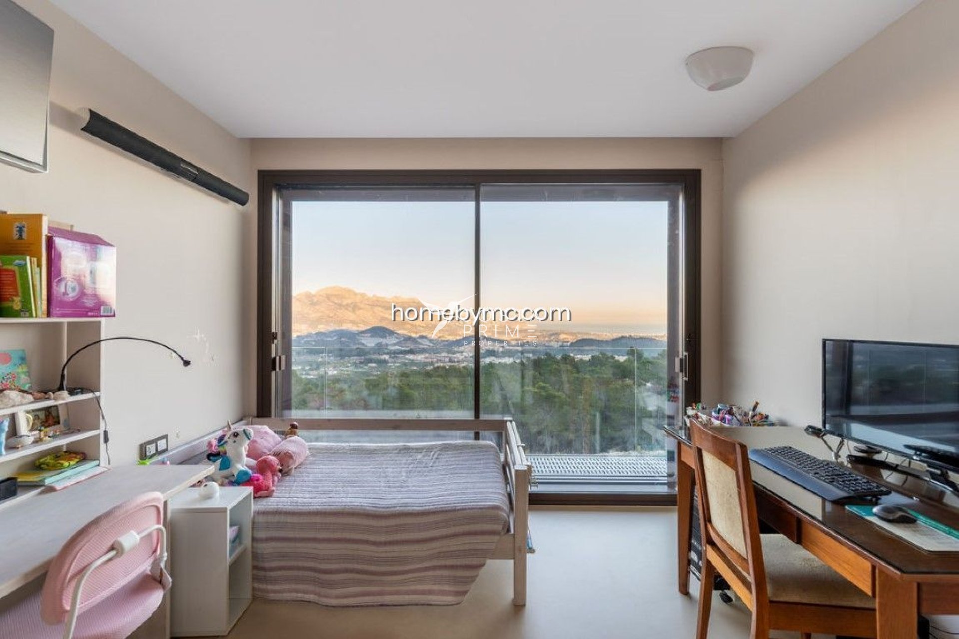 Resale - Villa  - Polop