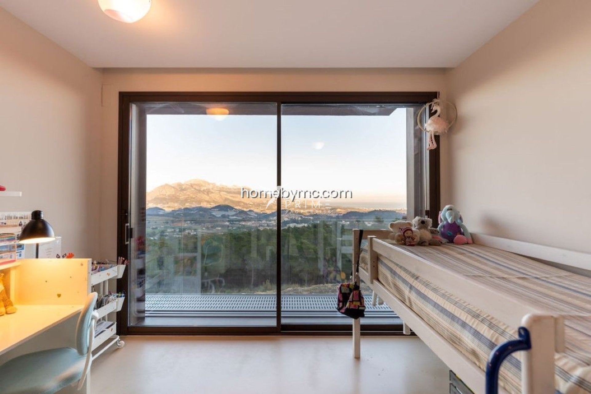 Resale - Villa  - Polop