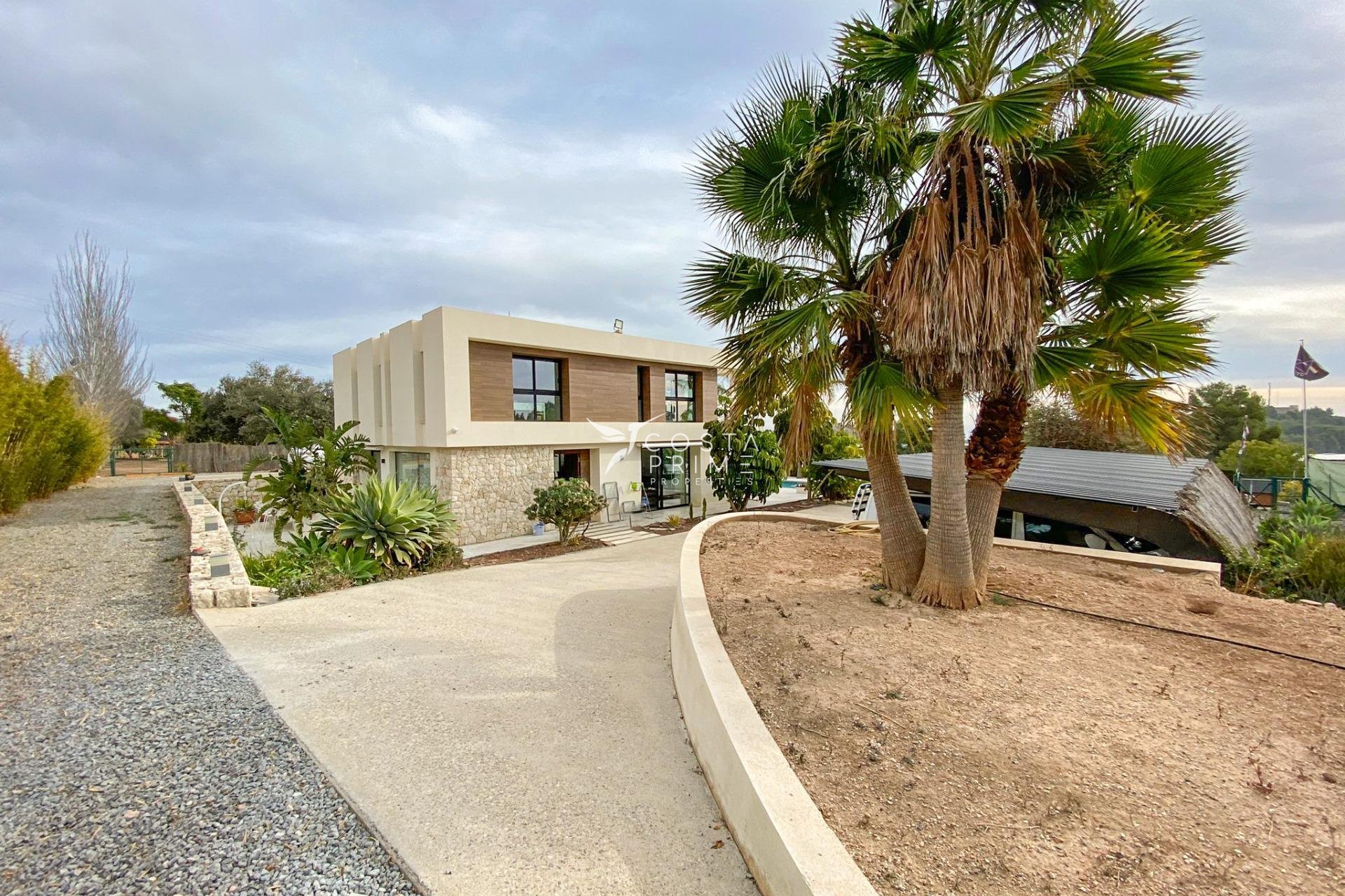 Resale - Villa  - Polop