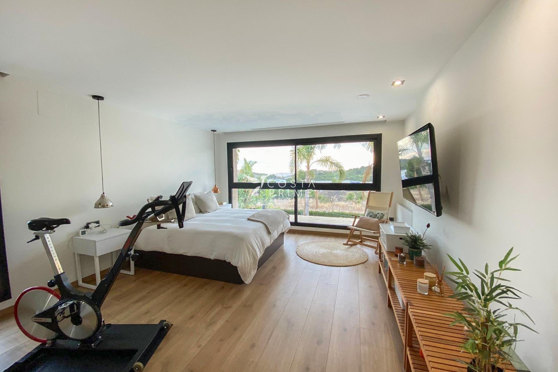 Resale - Villa  - Polop