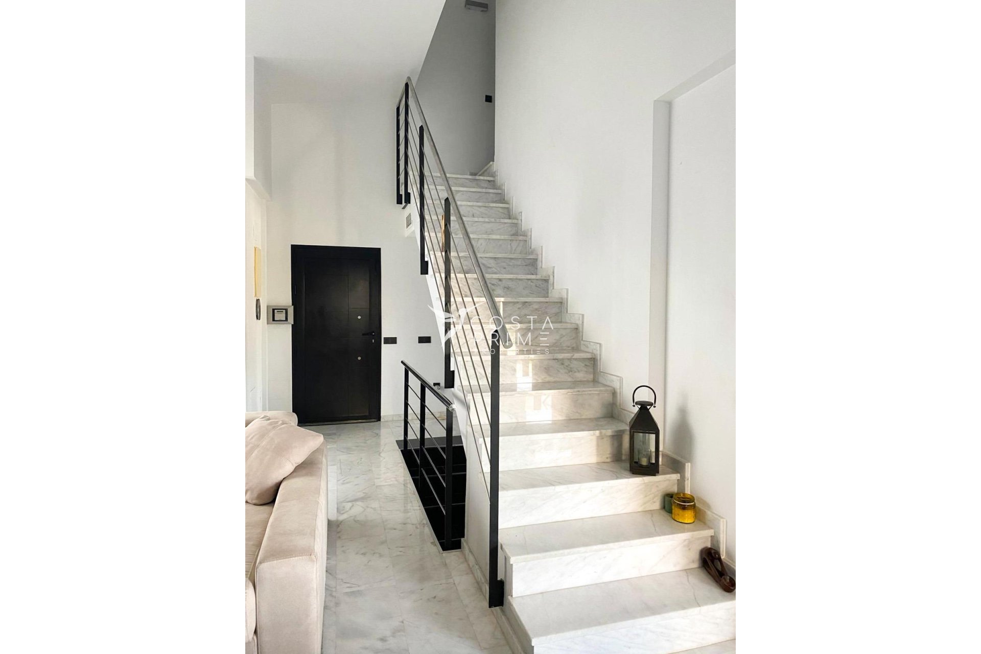 Resale - Villa  - Polop