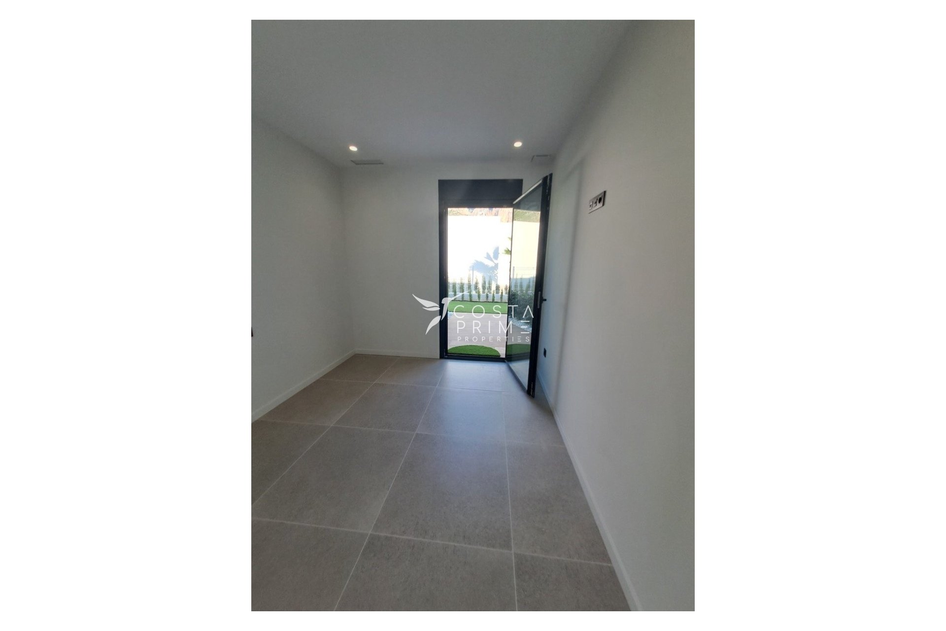 Resale - Villa  - Polop