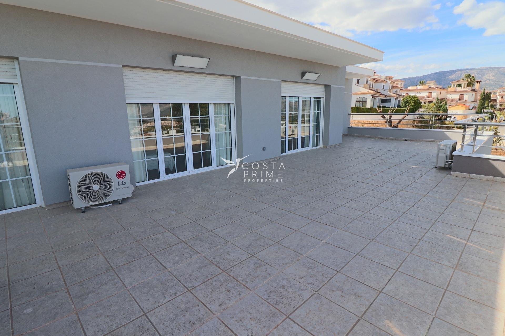 Resale - Villa  - Polop