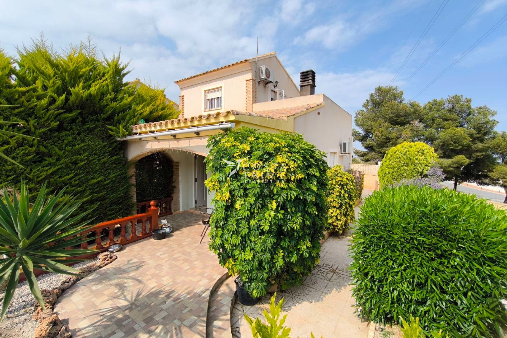 Resale - Villa  - Polop