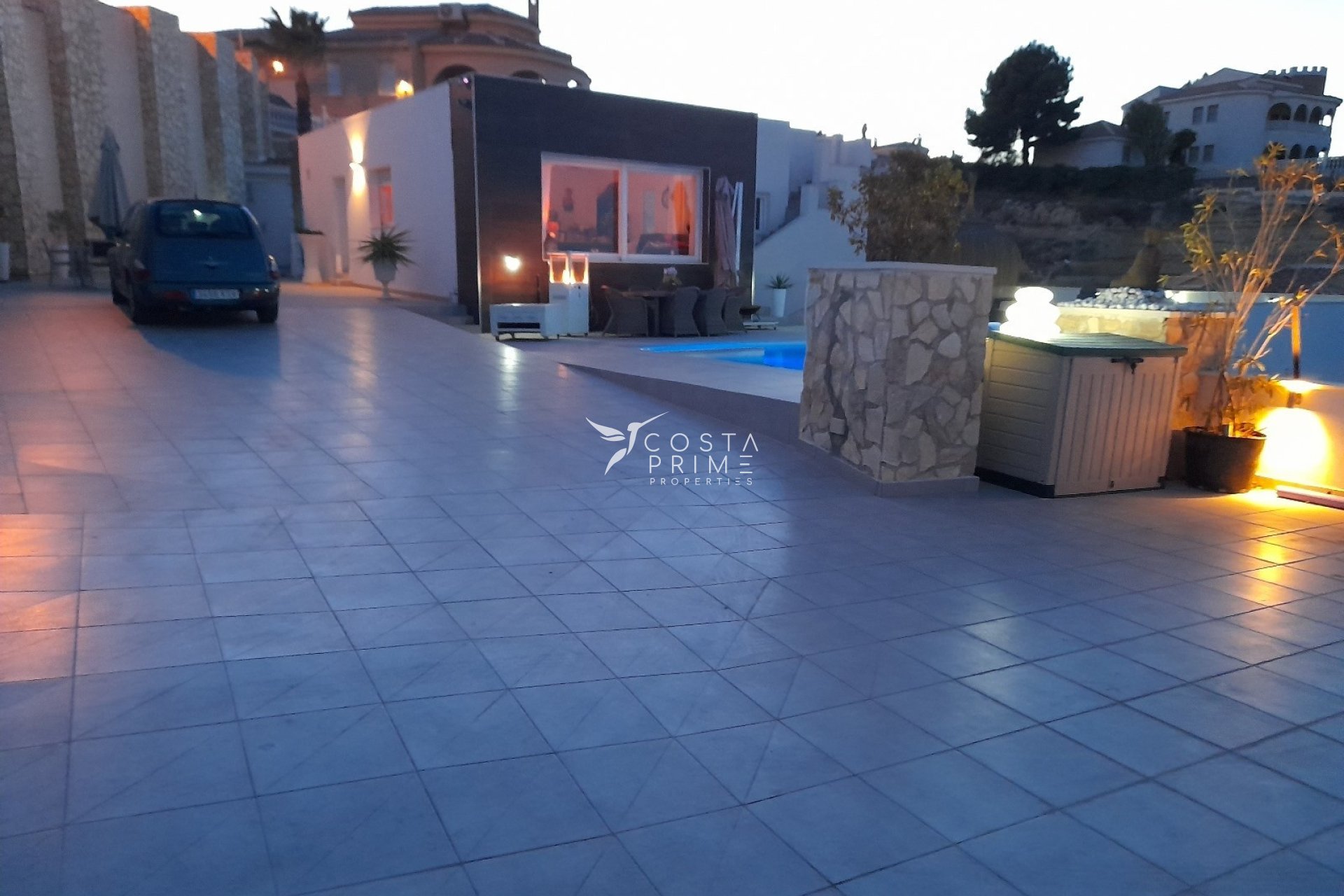 Resale - Villa  - Rojales