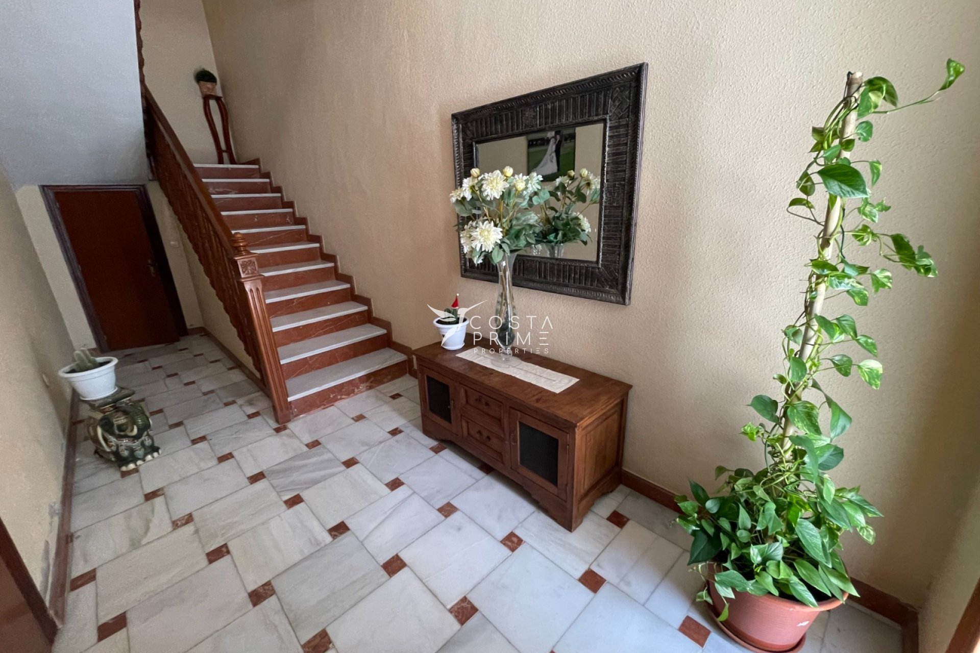 Resale - Villa  - San Miguel de Salinas