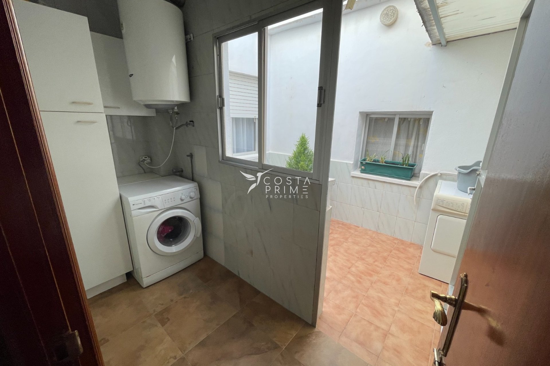 Resale - Villa  - San Miguel de Salinas