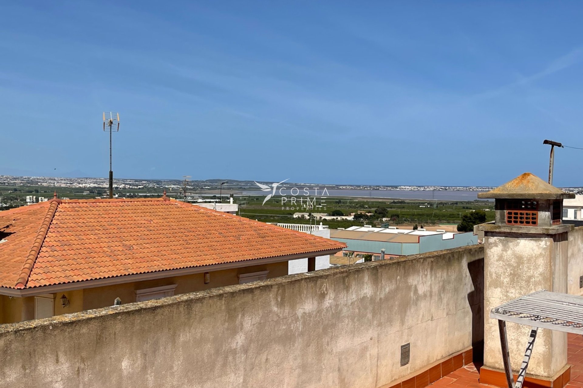 Resale - Villa  - San Miguel de Salinas