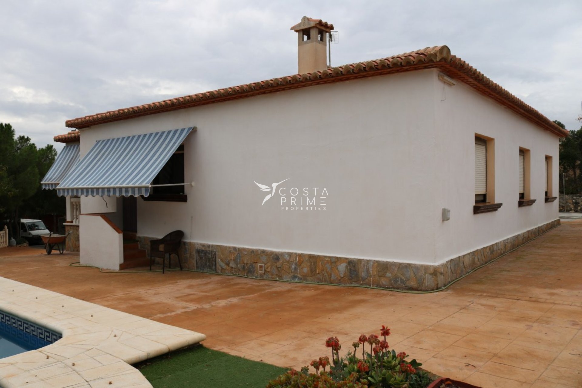 Resale - Villa  - San Vicente del Raspeig