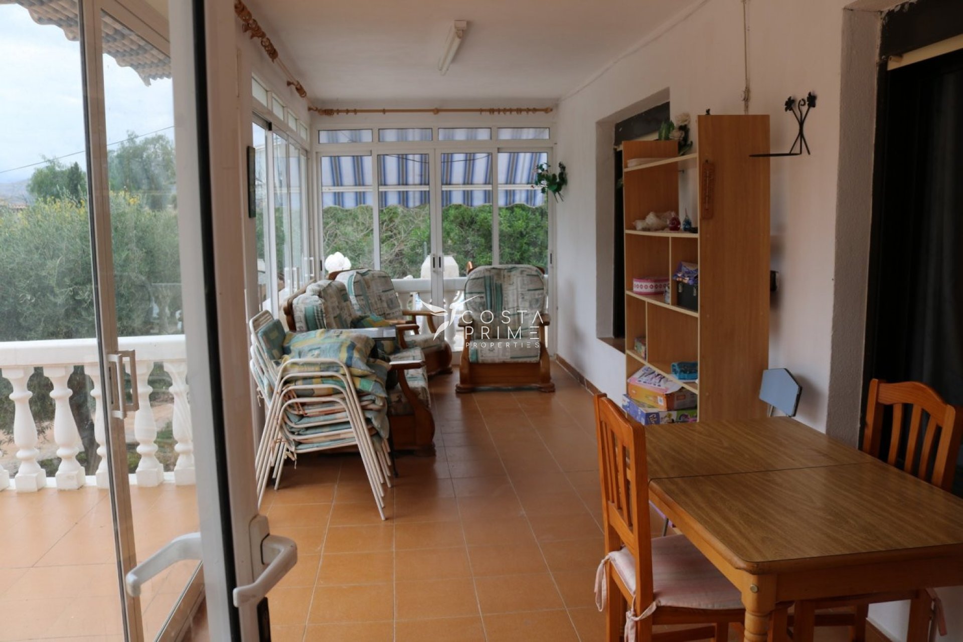 Resale - Villa  - San Vicente del Raspeig