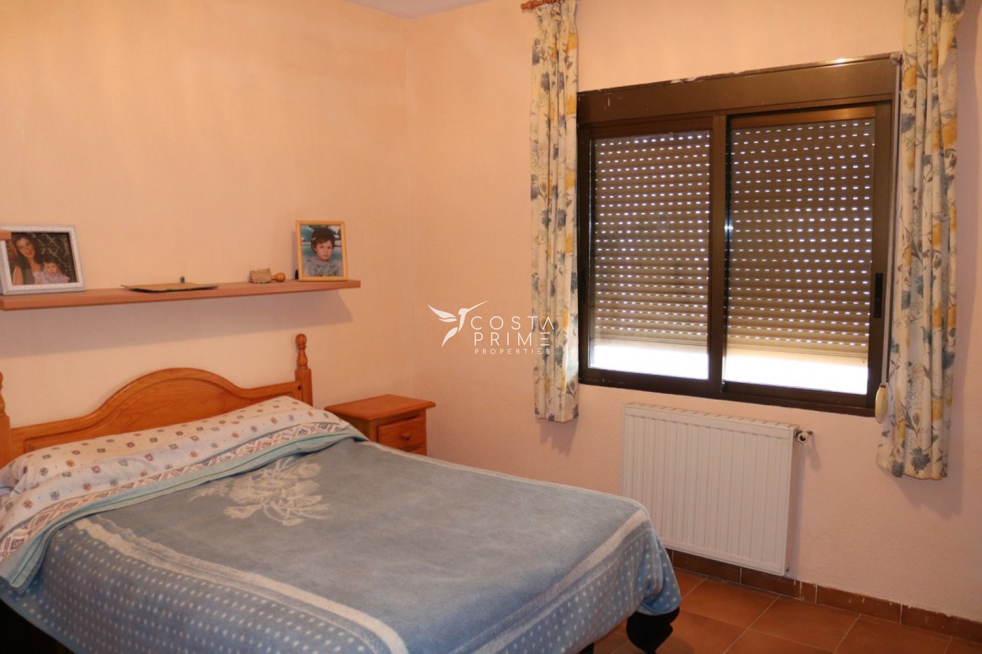 Resale - Villa  - San Vicente del Raspeig