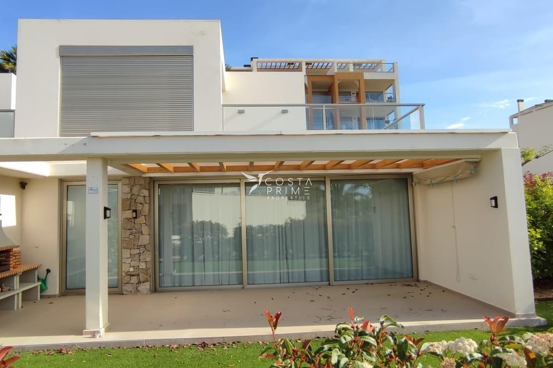 Resale - Villa  - Villajoyosa