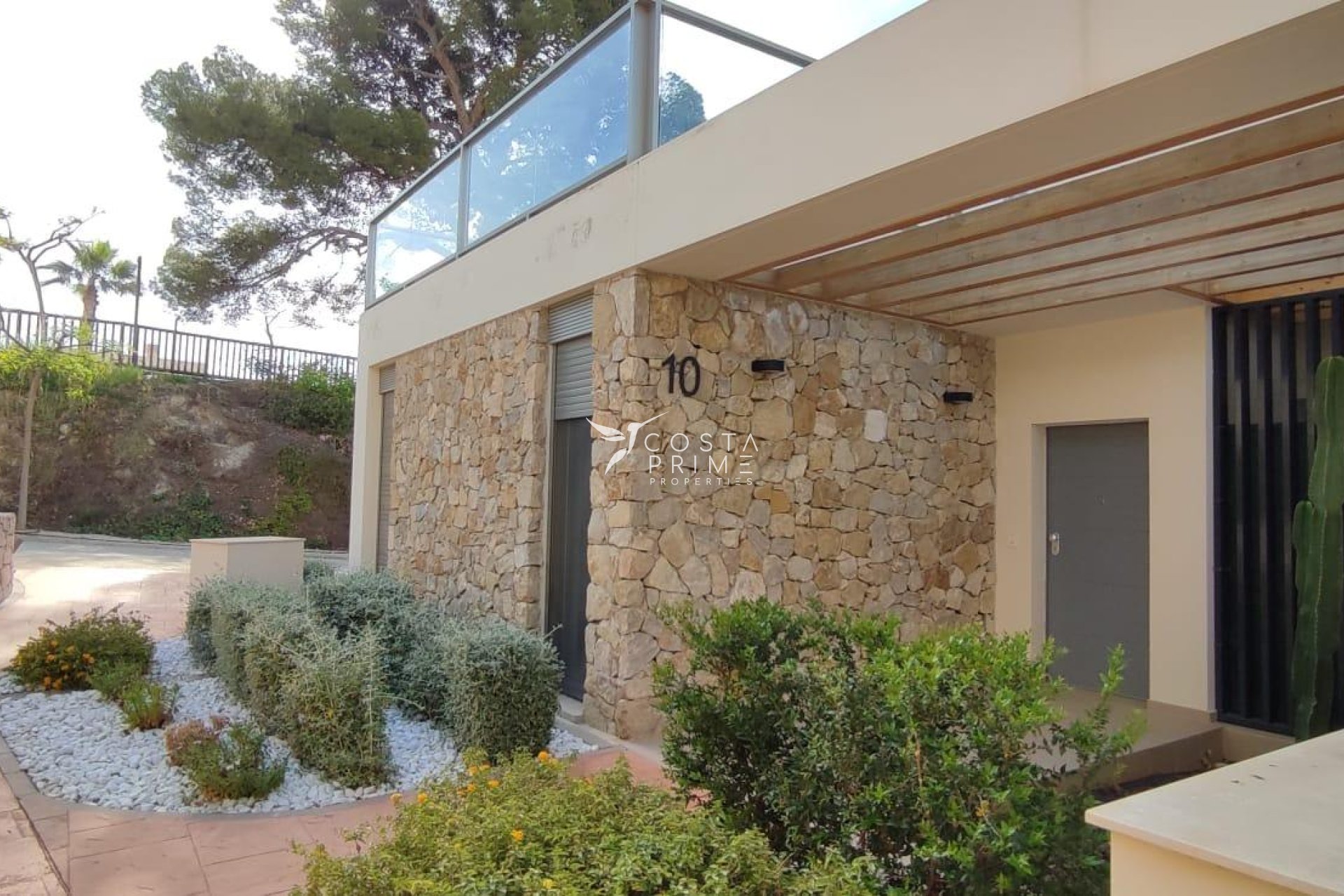 Resale - Villa  - Villajoyosa