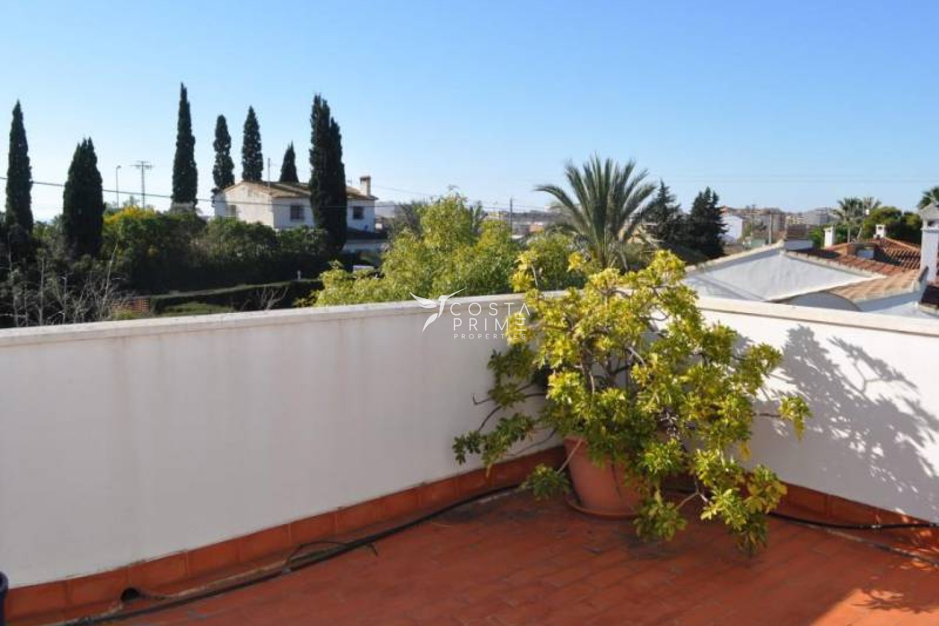 Resale - Villa  - Villajoyosa