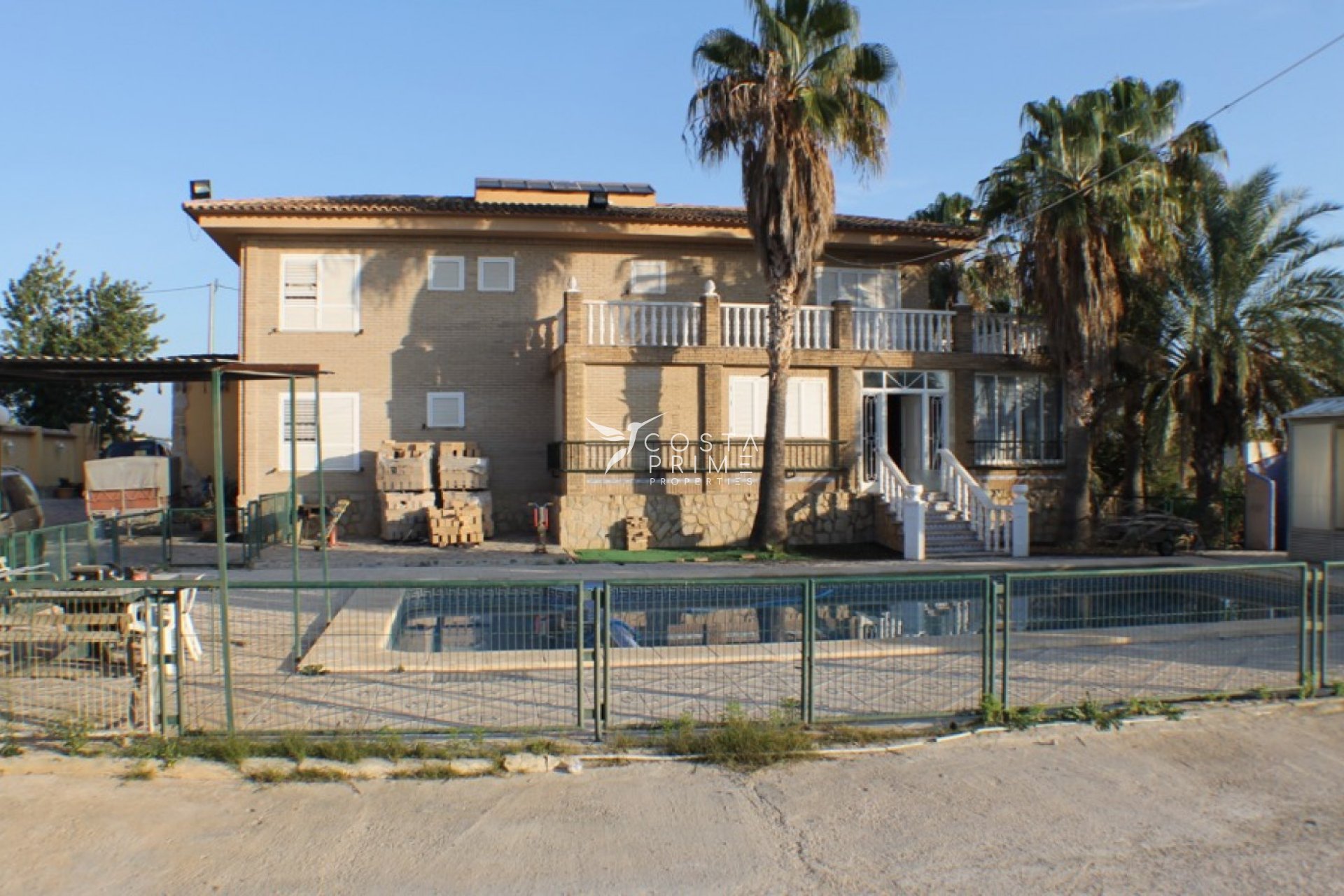 Resale - Villa  - Villajoyosa