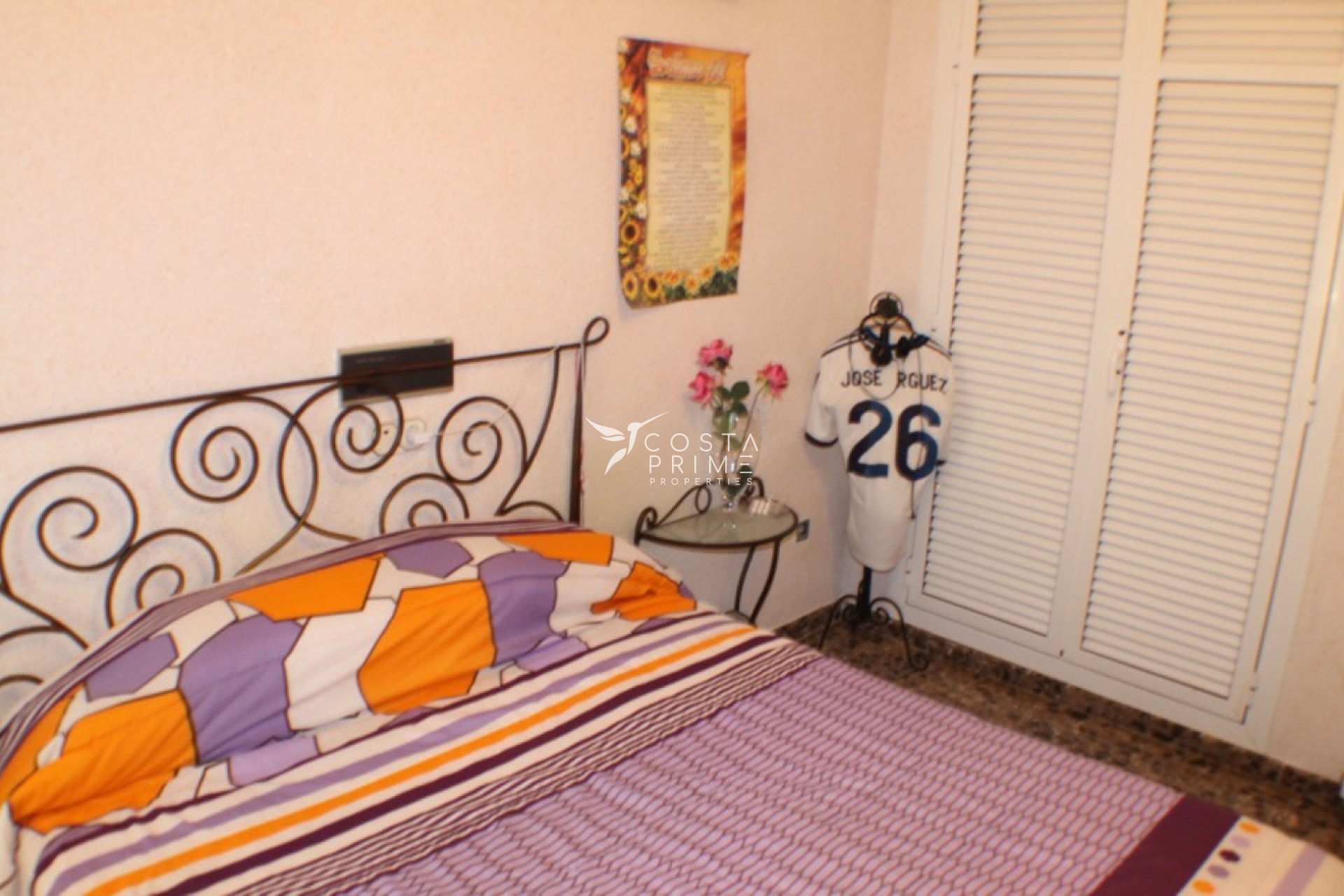 Resale - Villa  - Villajoyosa