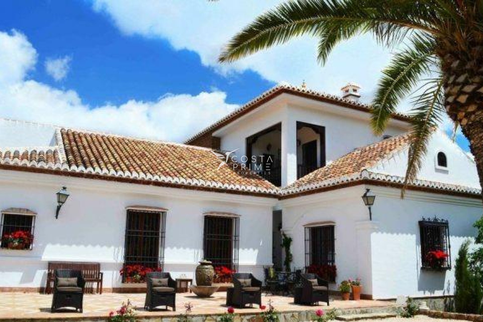 Resale - Villa  - Villanueva del Rosario