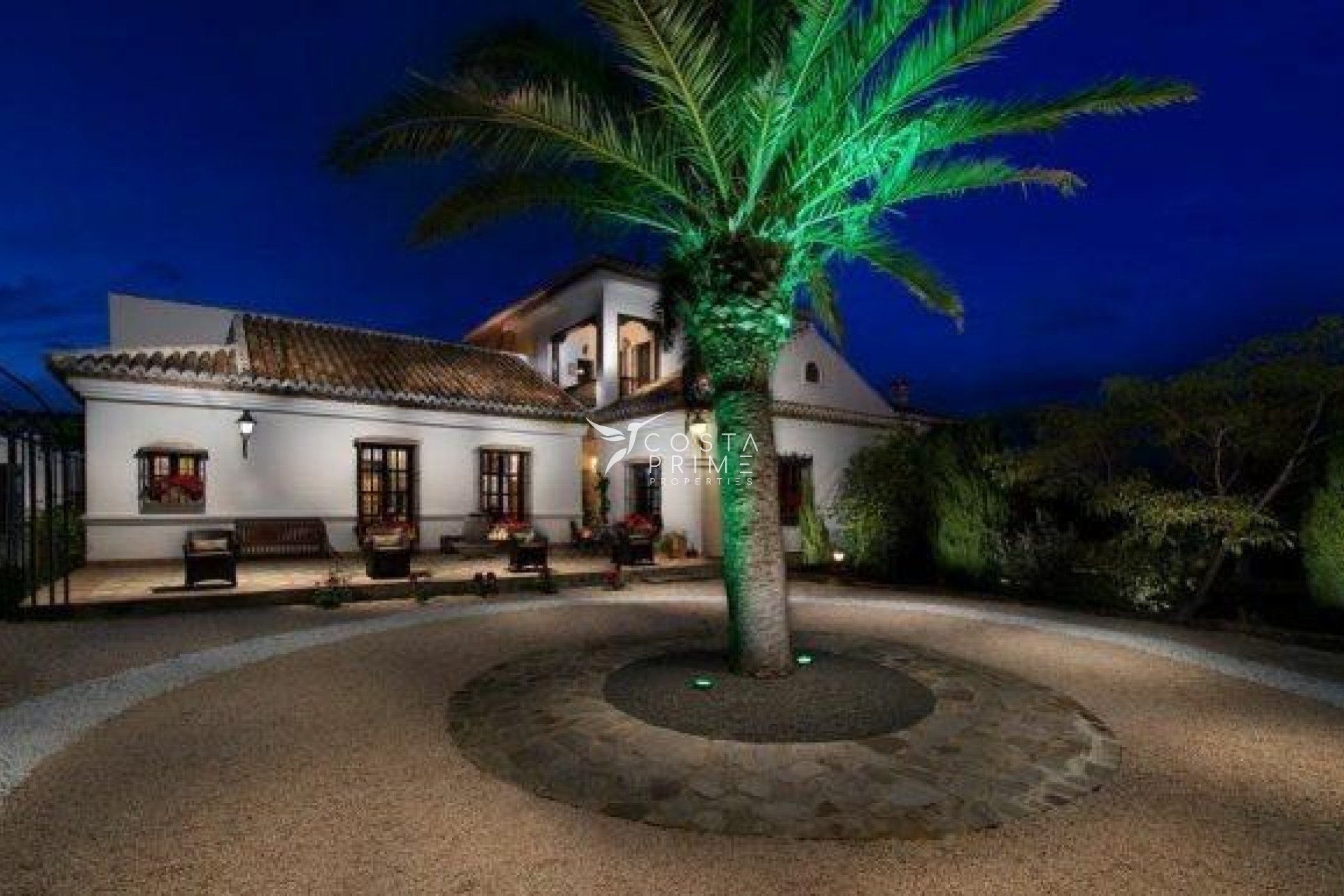 Resale - Villa  - Villanueva del Rosario