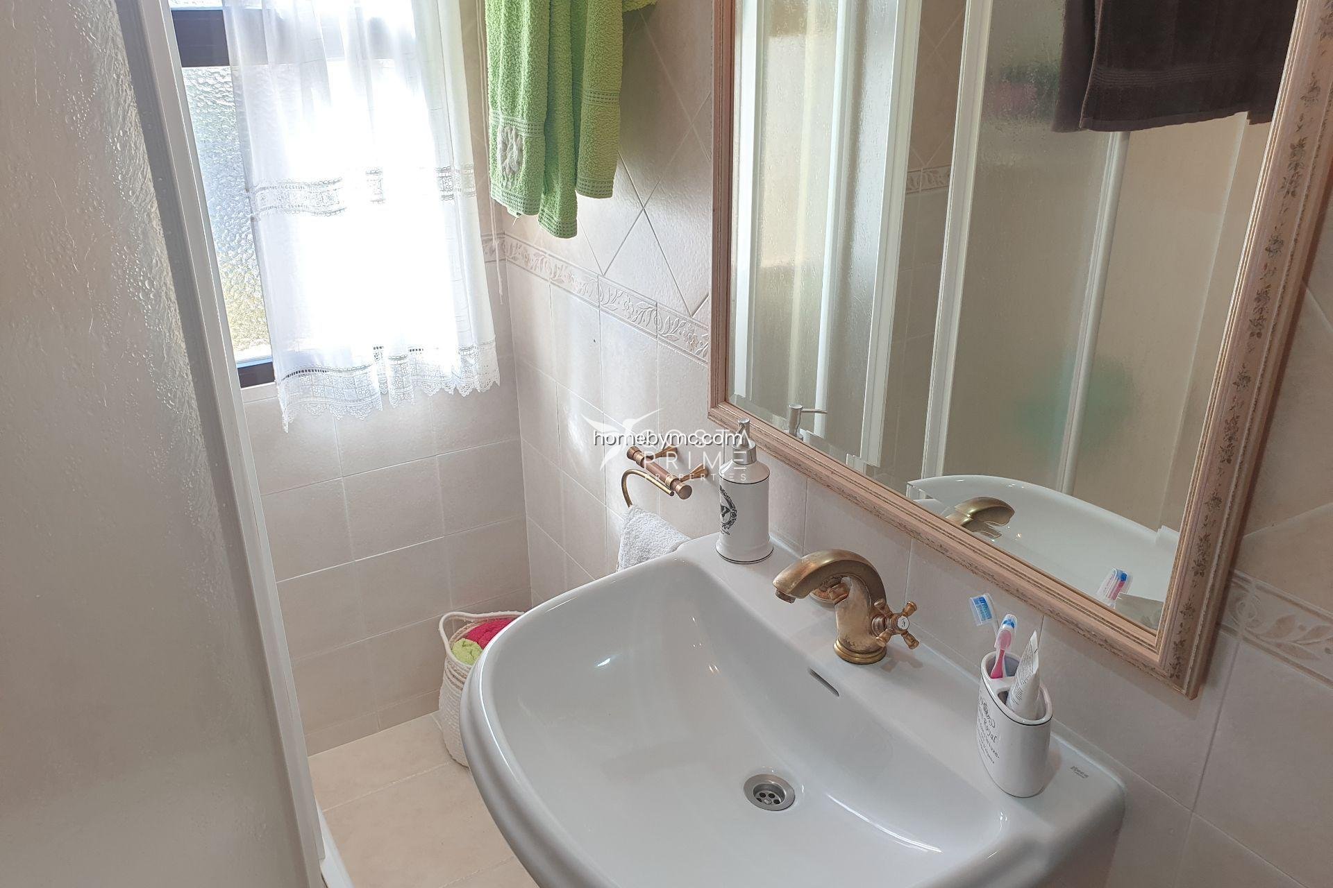 Reventa - Apartamento / Piso - Benidorm