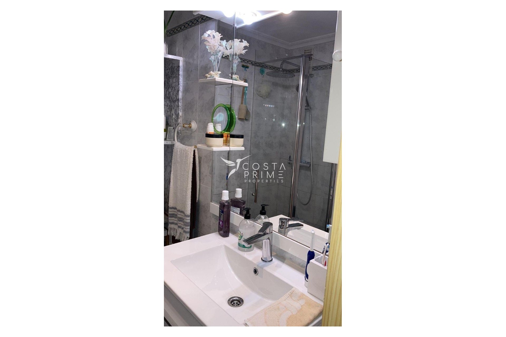 Reventa - Apartamento / Piso - Benidorm