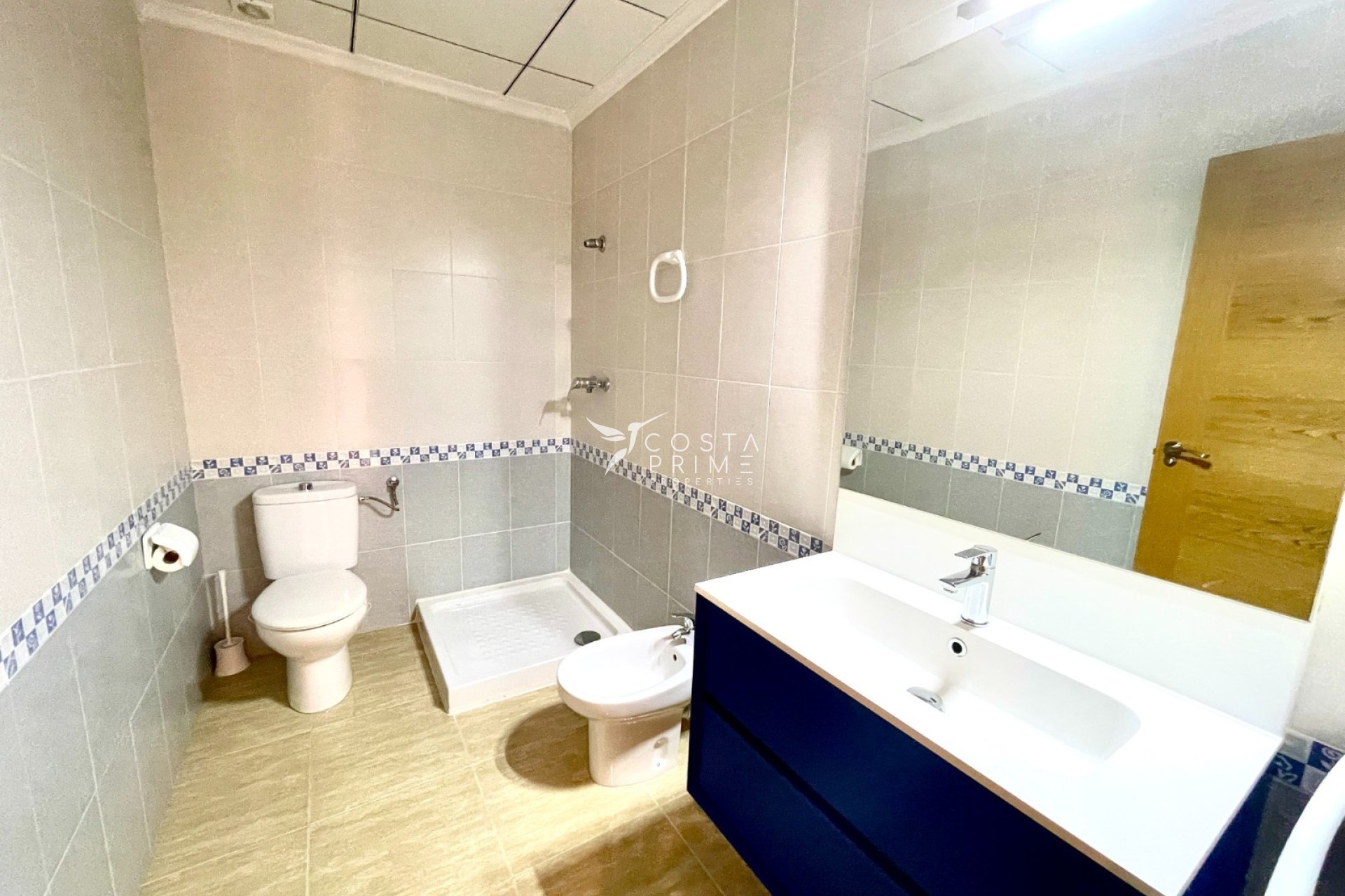 Reventa - Apartamento / Piso - Formentera del Segura