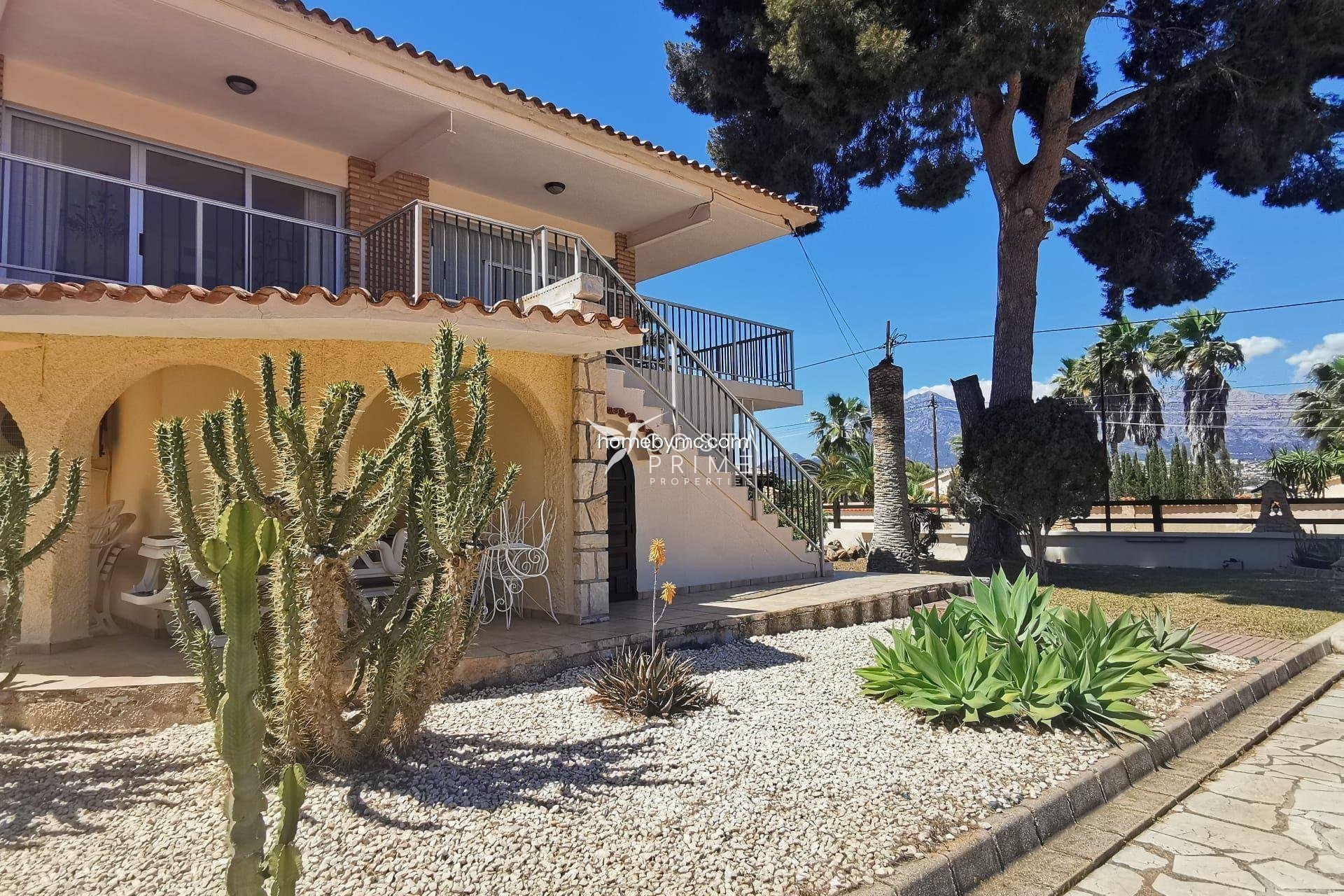 Reventa - Chalet / Villa - Alfas del Pí