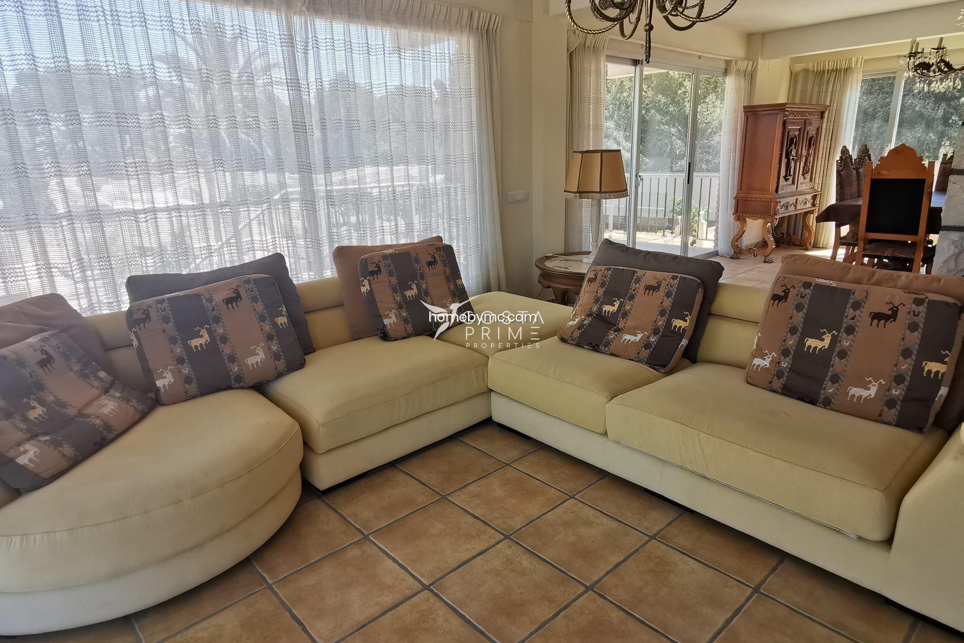 Reventa - Chalet / Villa - Alfas del Pí