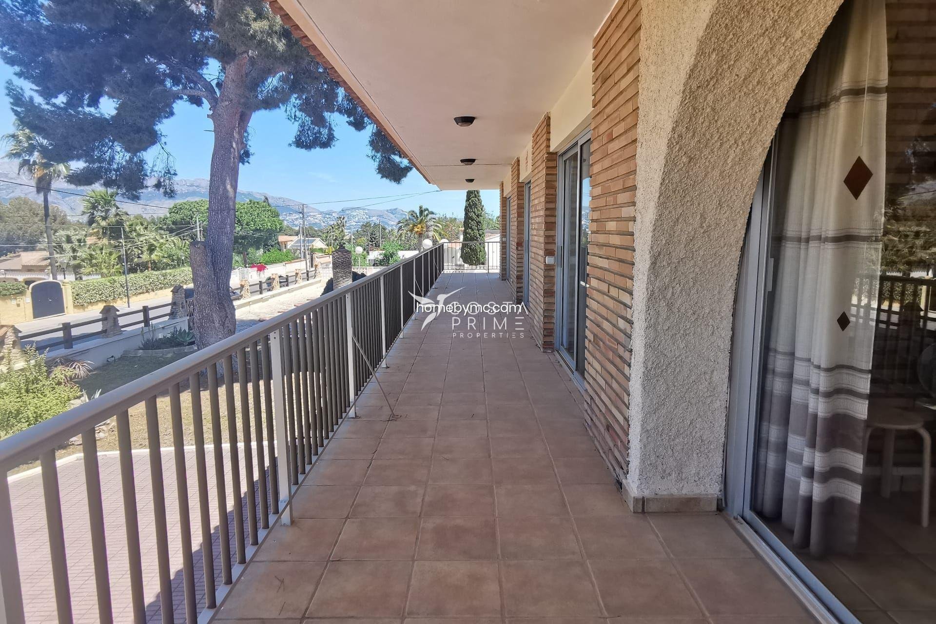 Reventa - Chalet / Villa - Alfas del Pí