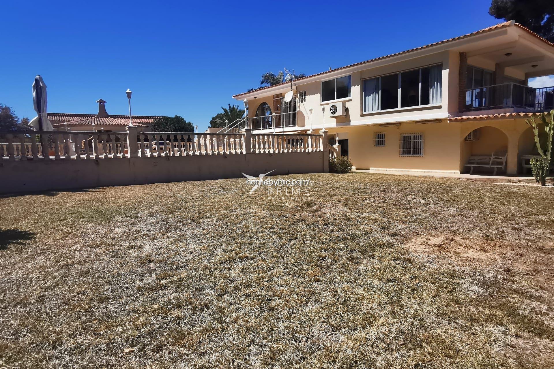 Reventa - Chalet / Villa - Alfas del Pí