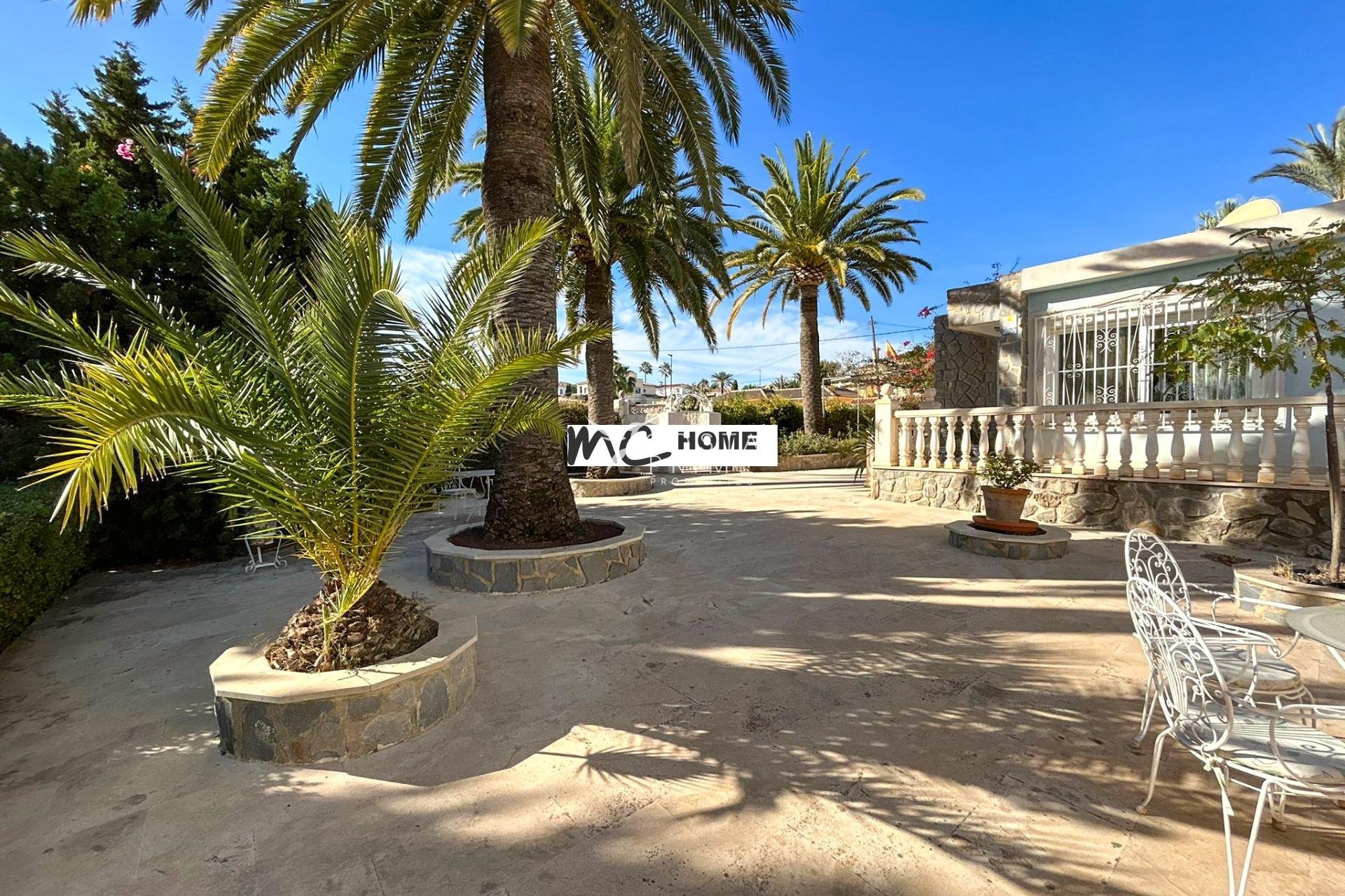 Reventa - Chalet / Villa - Alfas del Pí