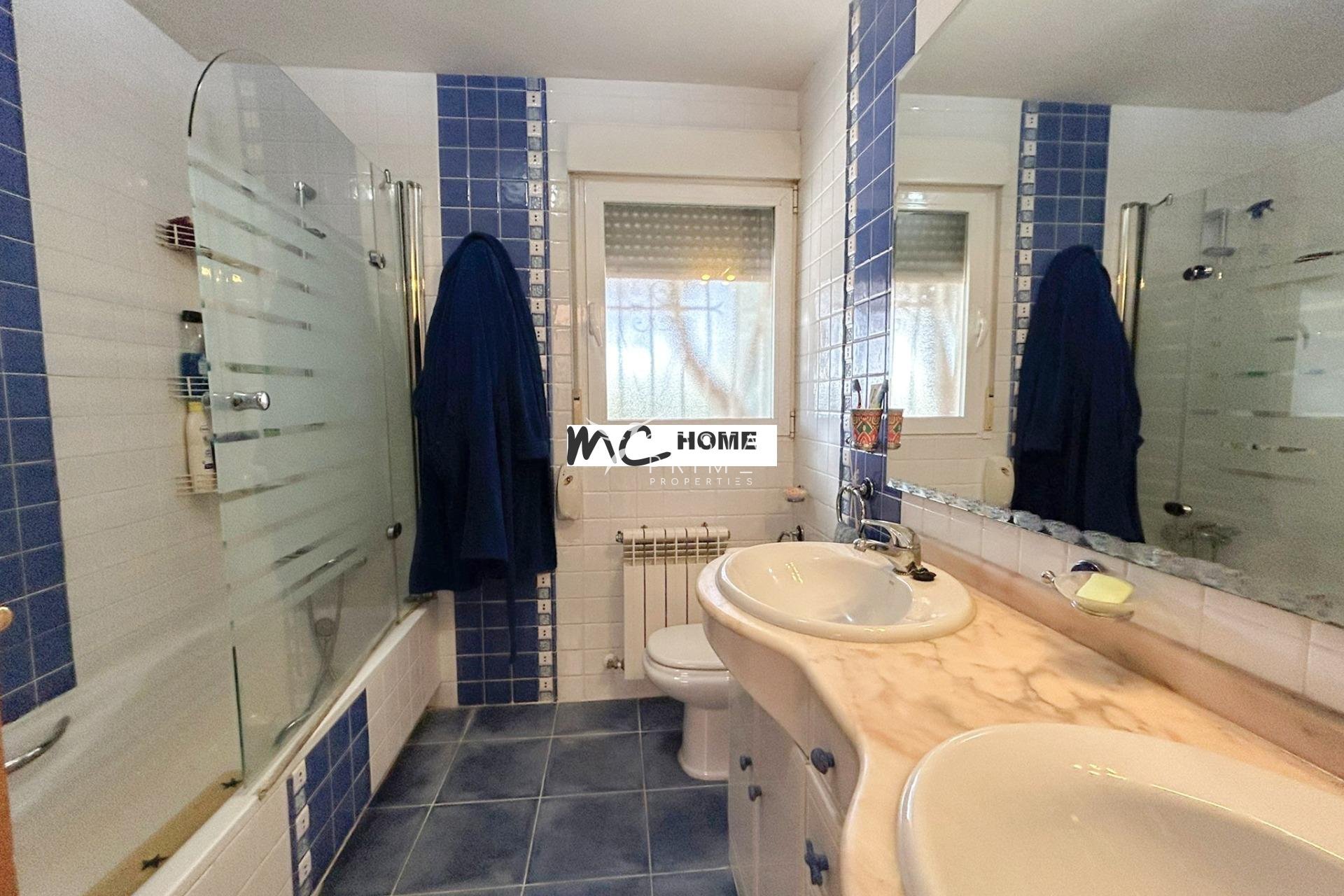 Reventa - Chalet / Villa - Alfas del Pí