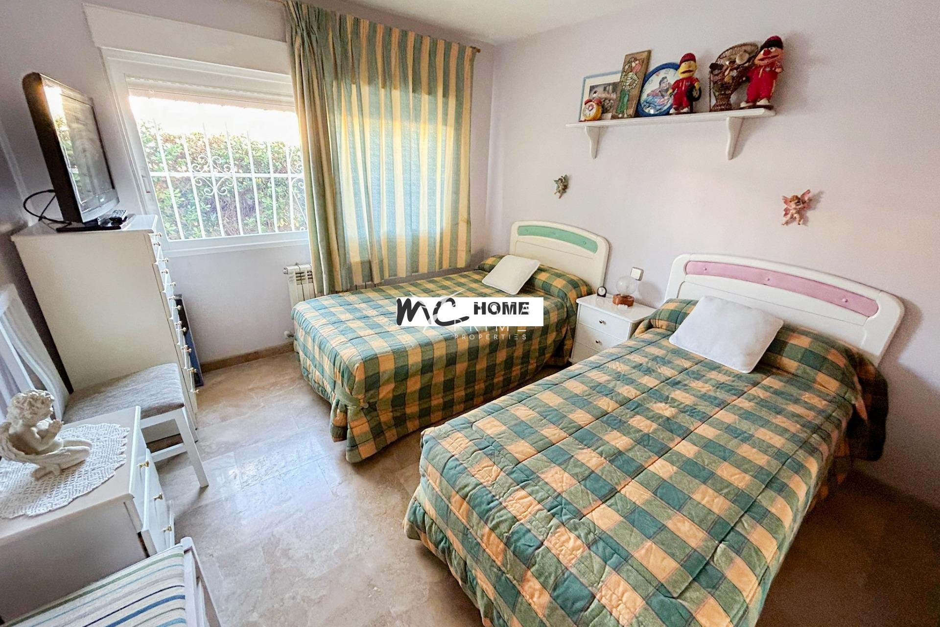 Reventa - Chalet / Villa - Alfas del Pí