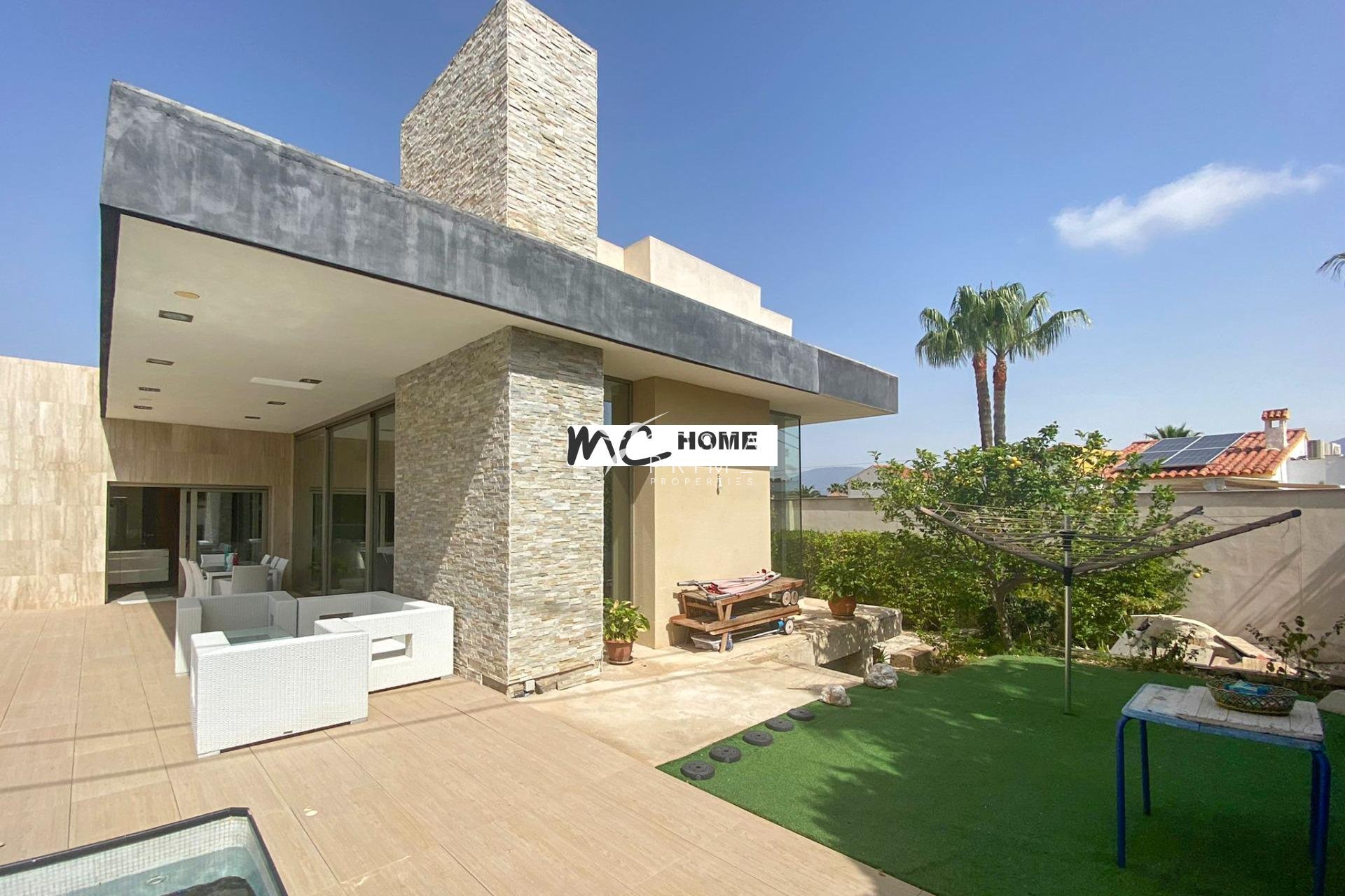 Reventa - Chalet / Villa - Alfas del Pí