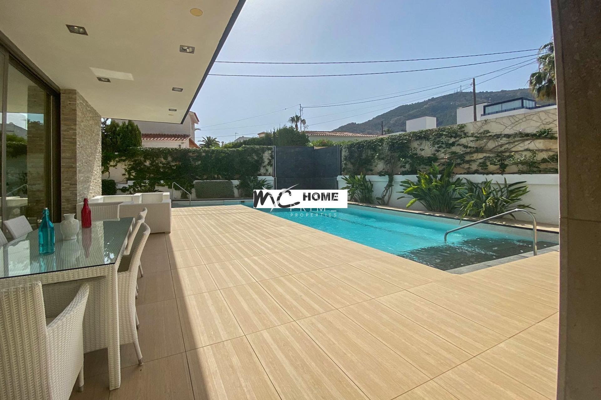 Reventa - Chalet / Villa - Alfas del Pí