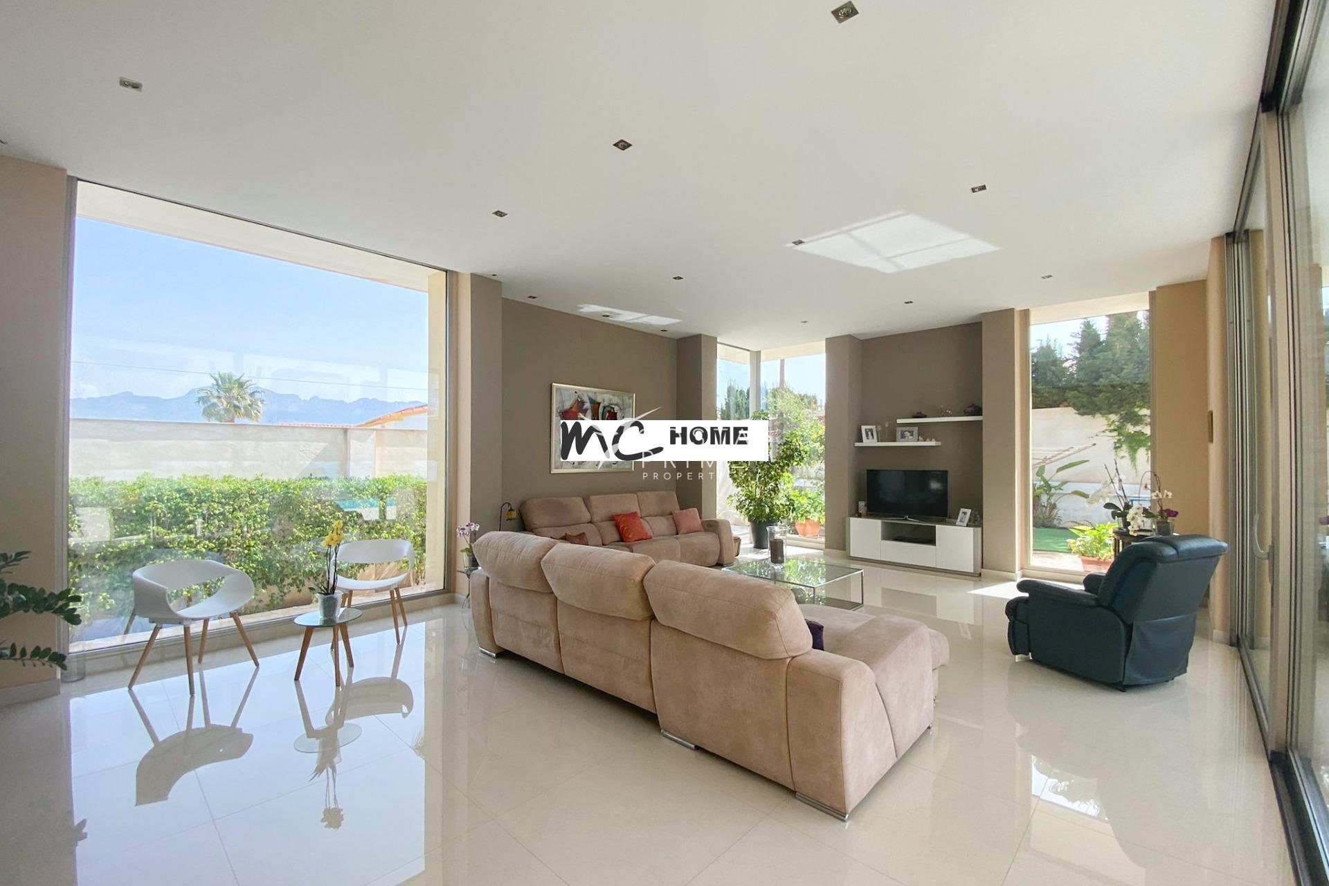 Reventa - Chalet / Villa - Alfas del Pí