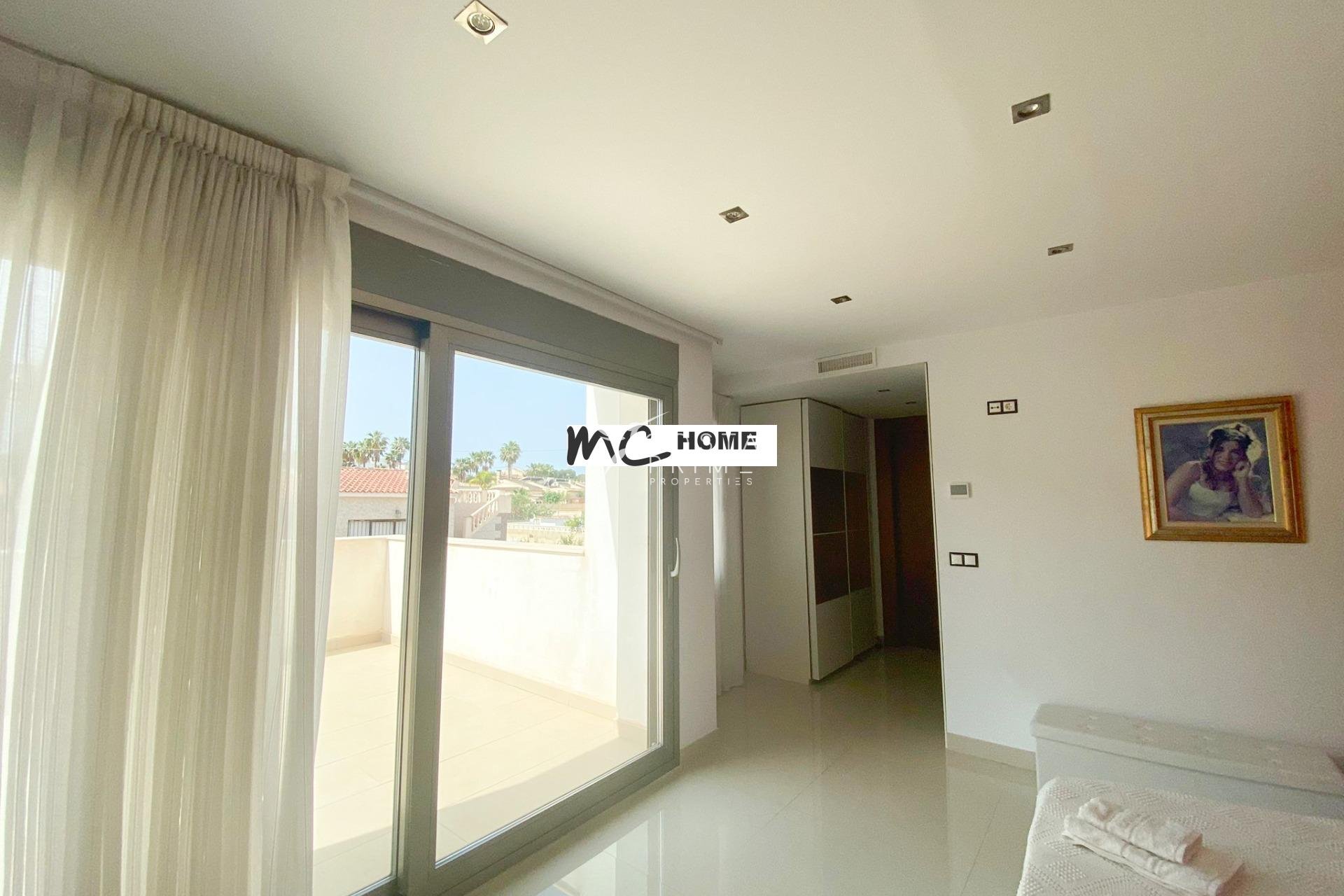 Reventa - Chalet / Villa - Alfas del Pí