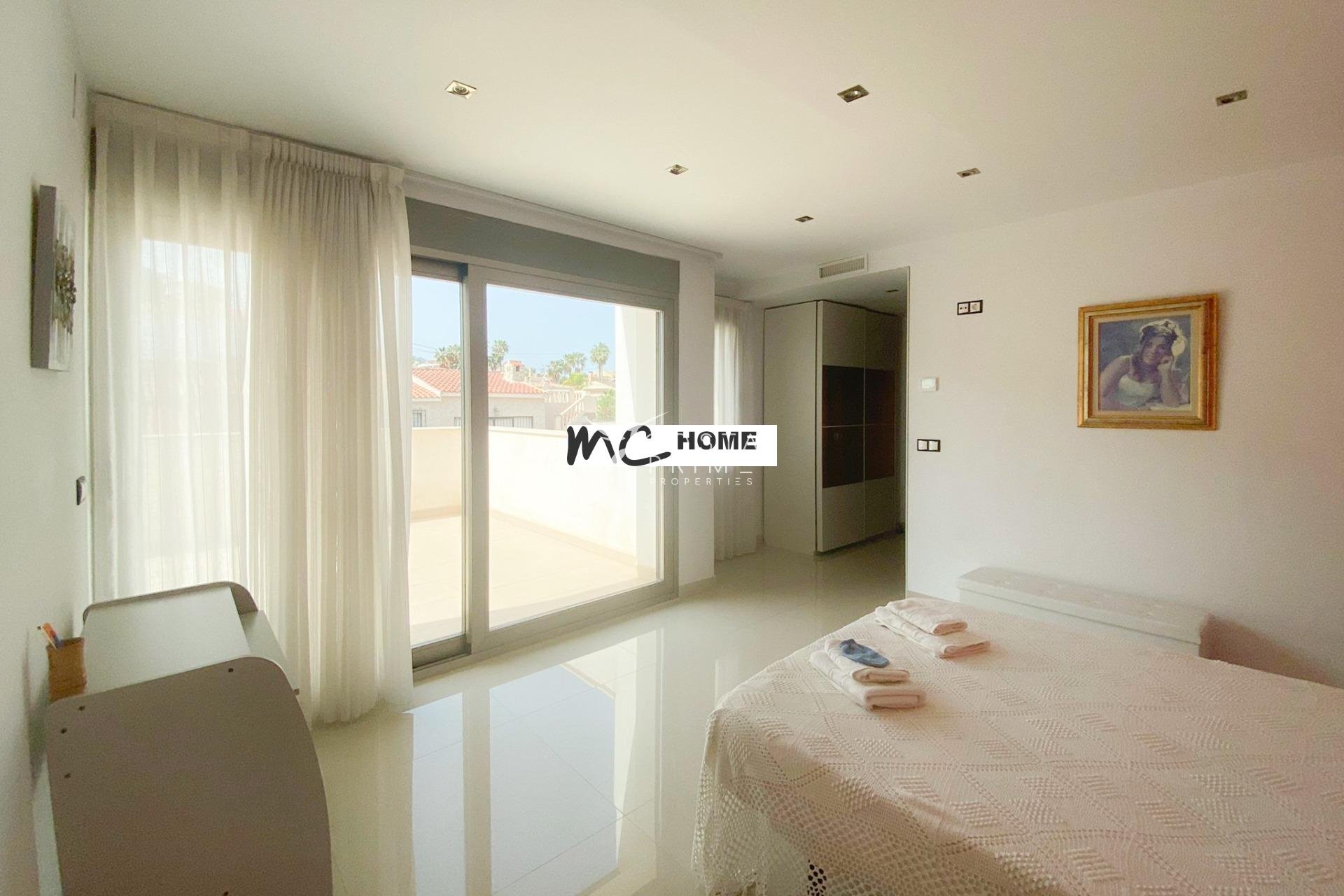 Reventa - Chalet / Villa - Alfas del Pí