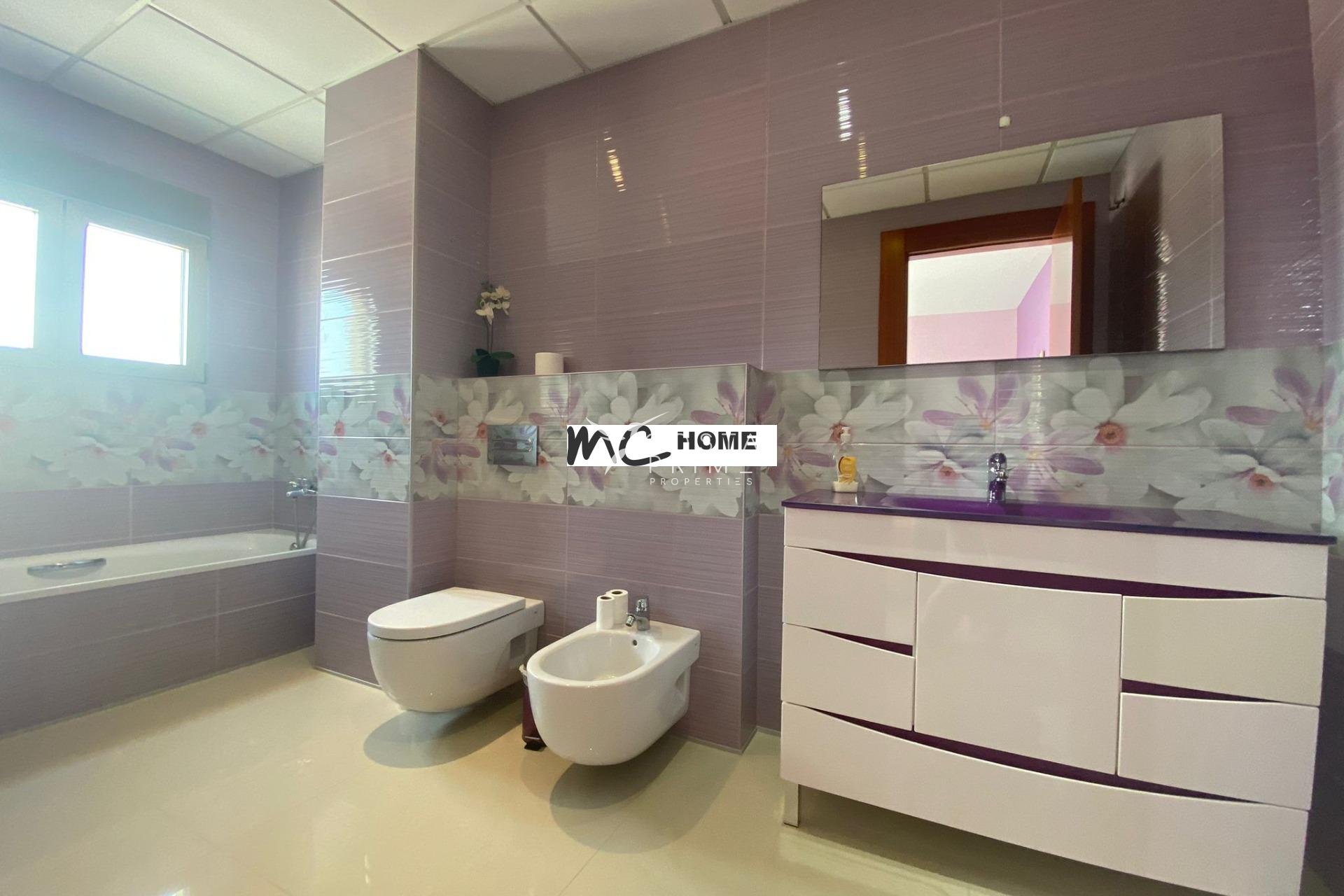 Reventa - Chalet / Villa - Alfas del Pí