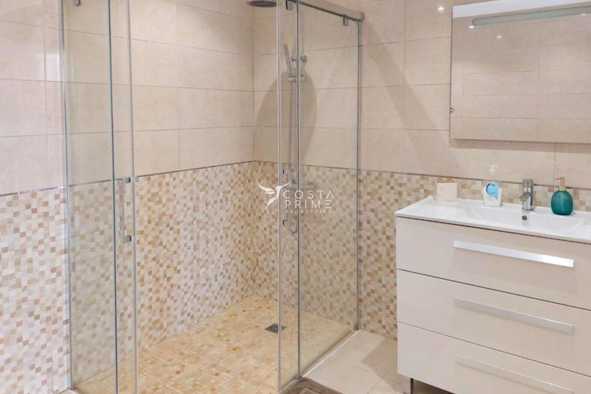 Reventa - Chalet / Villa - Alfas del Pí