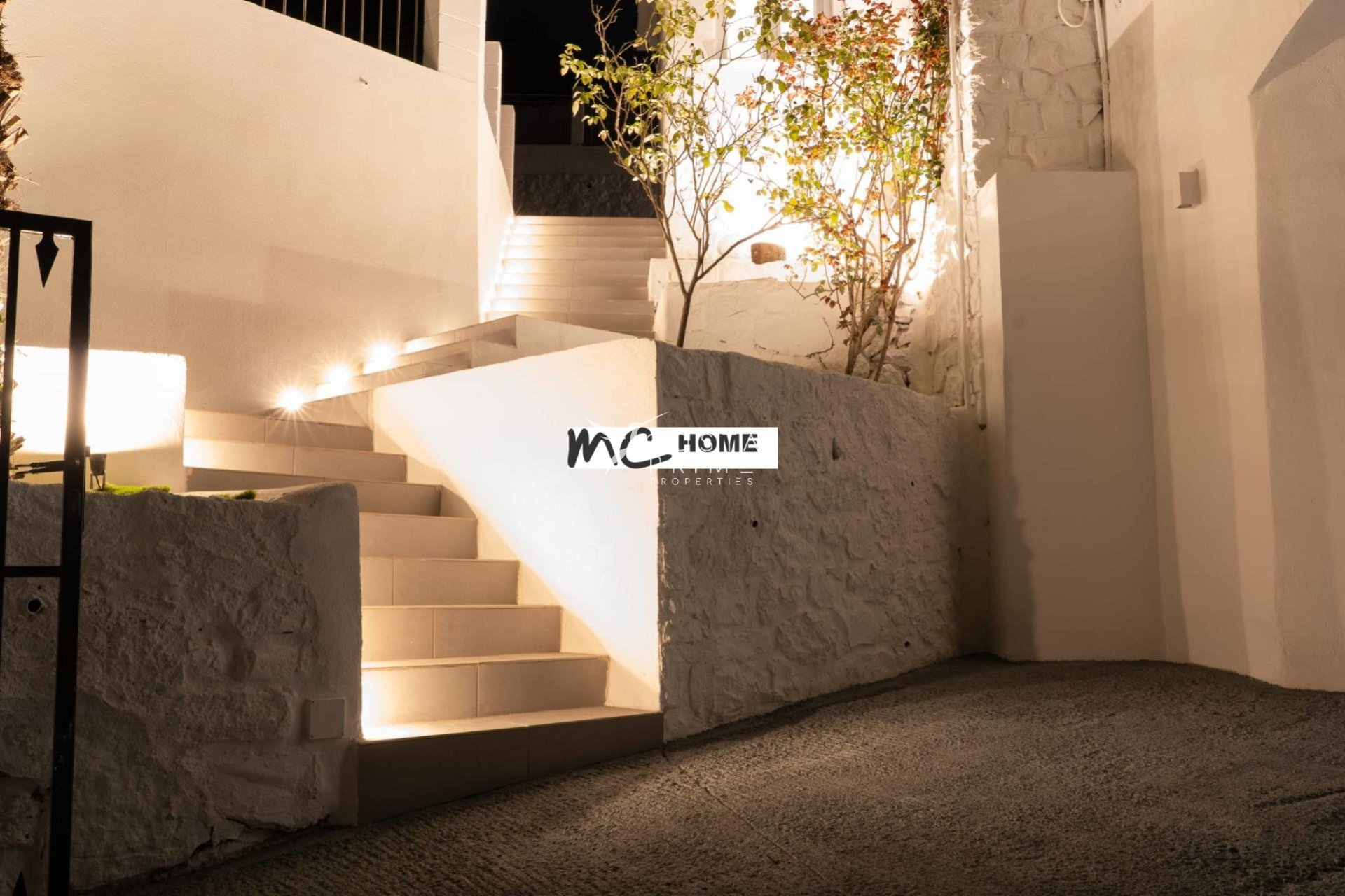 Reventa - Chalet / Villa - Altea