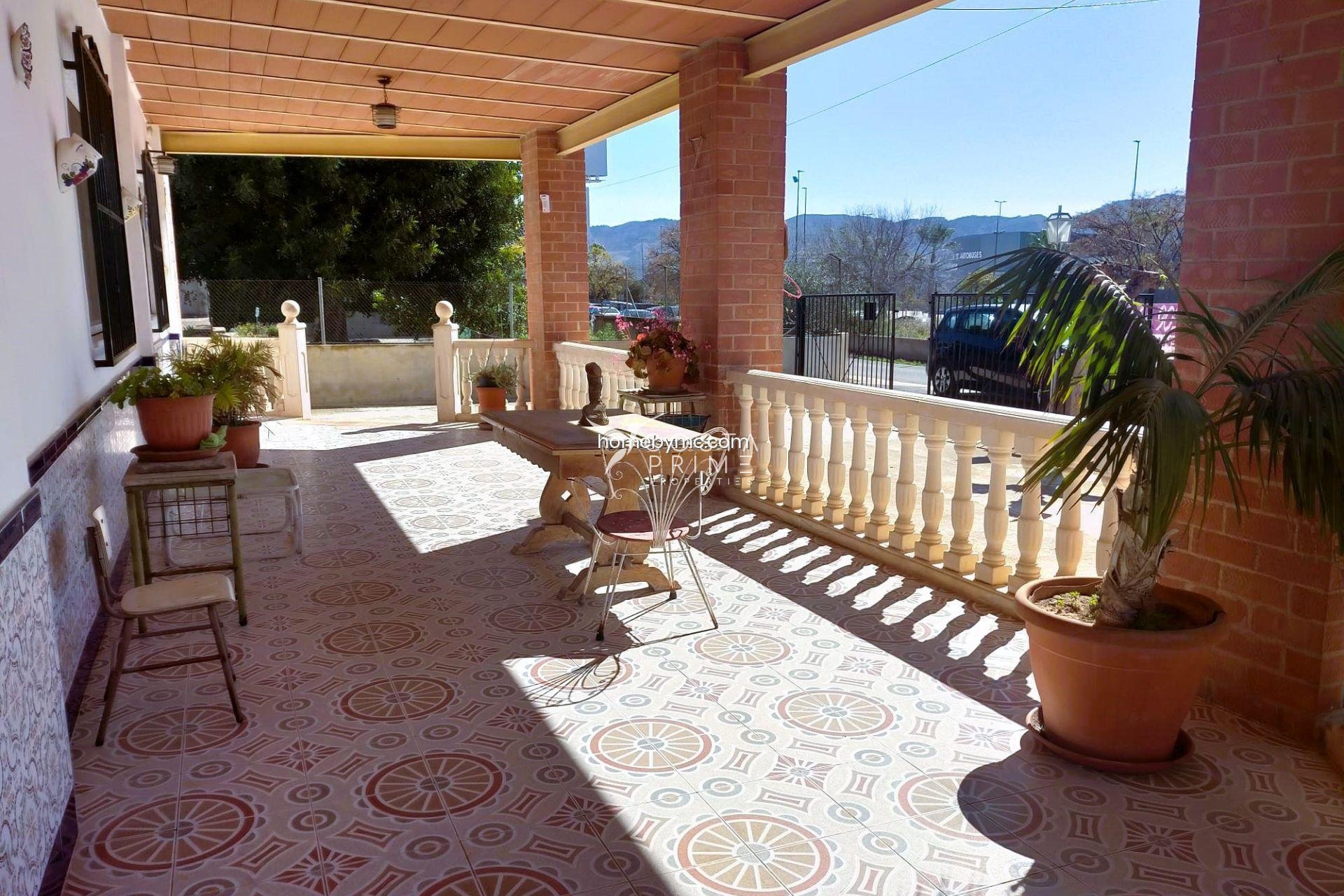 Reventa - Chalet / Villa - Benidorm