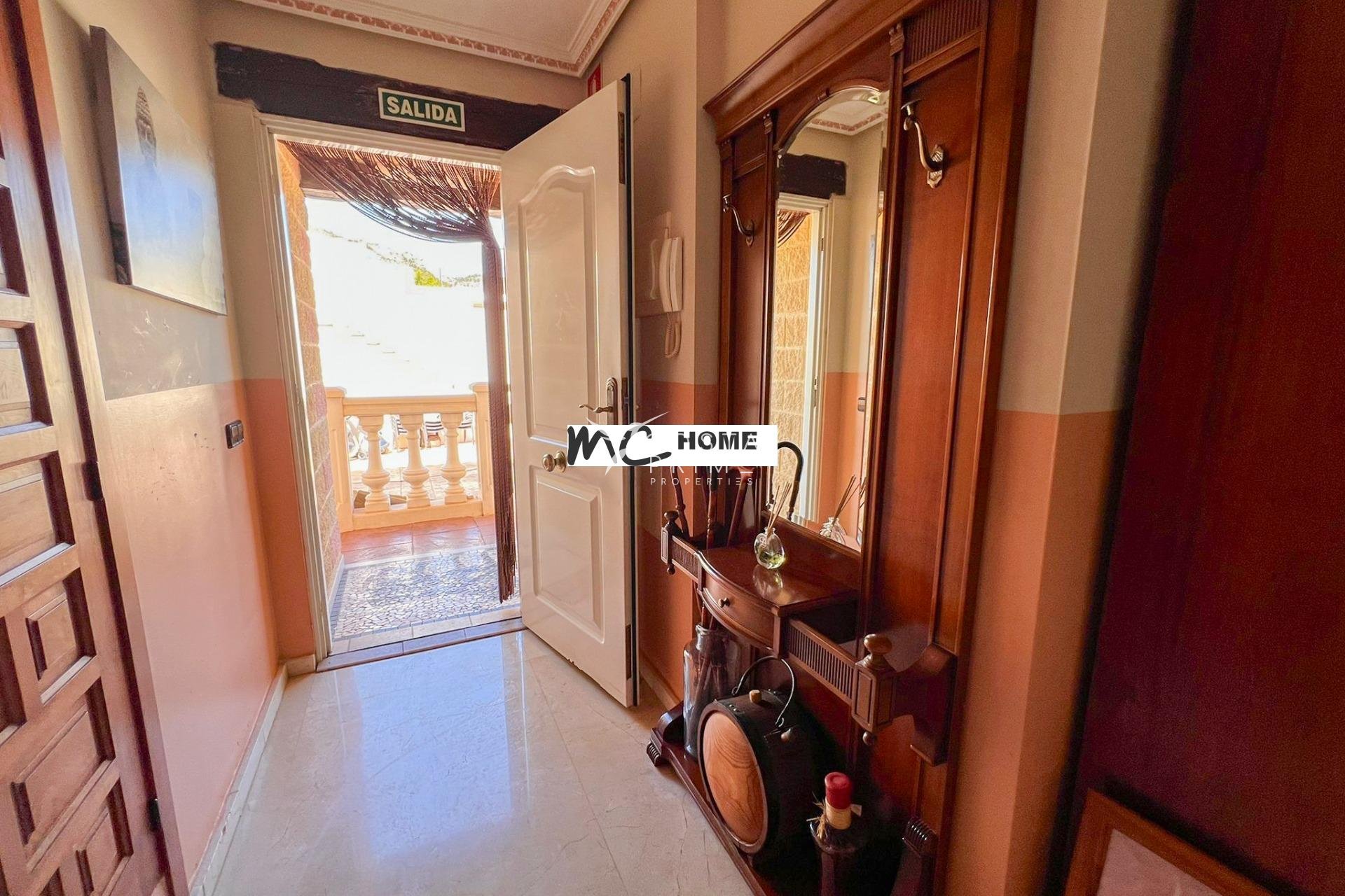 Reventa - Chalet / Villa - Callosa d'en Sarrià