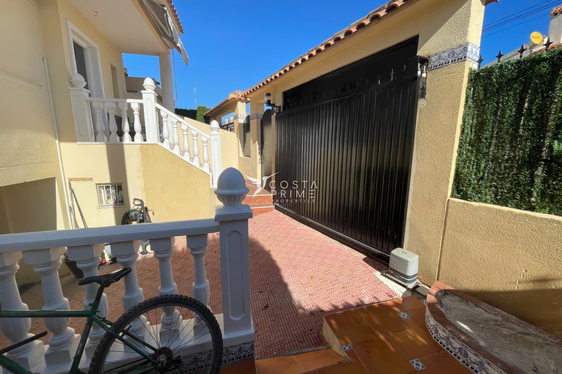 Reventa - Chalet / Villa - Guardamar del Segura