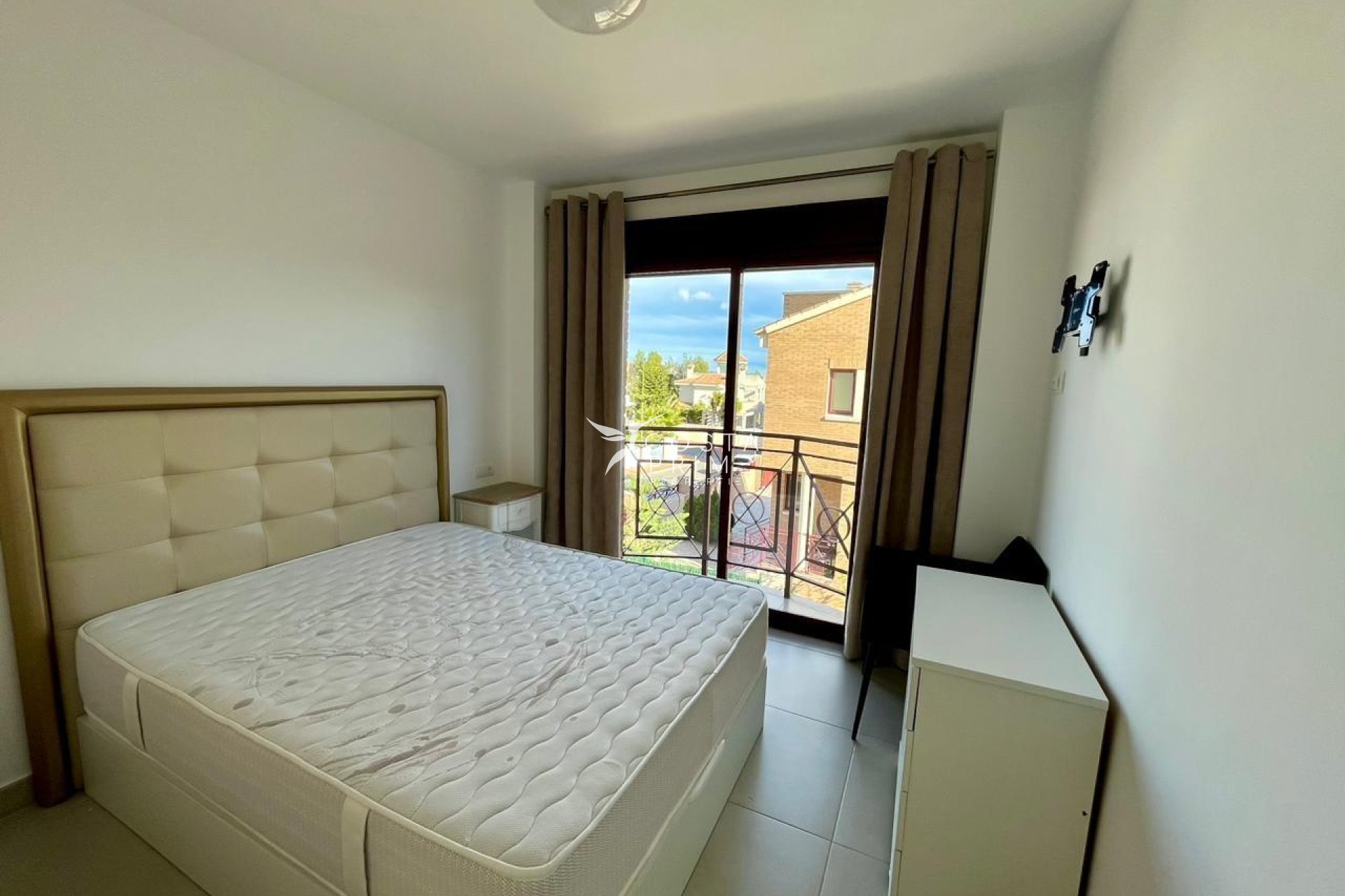 Reventa - Chalet / Villa - La Nucía