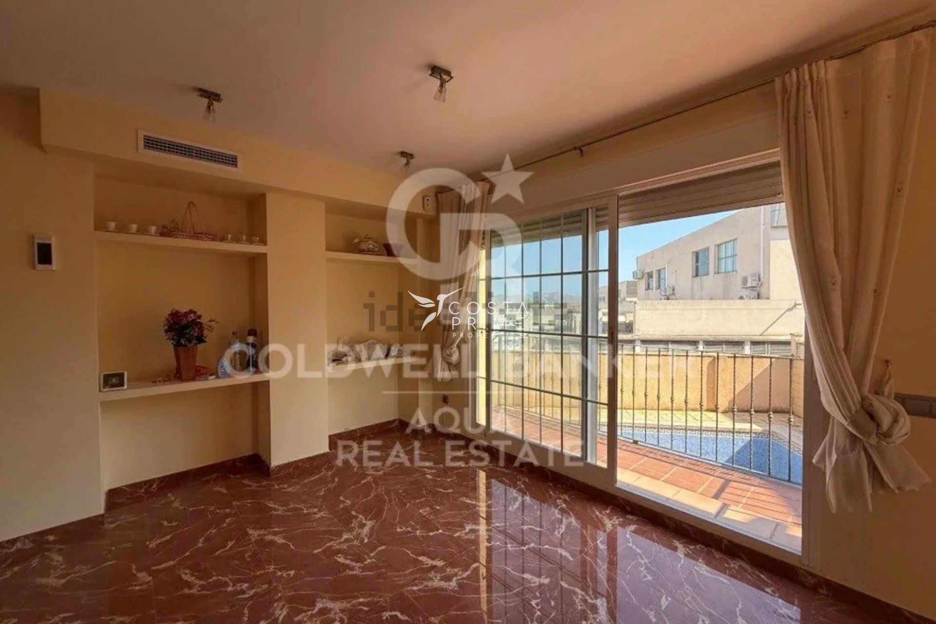 Reventa - Chalet / Villa - La Nucía