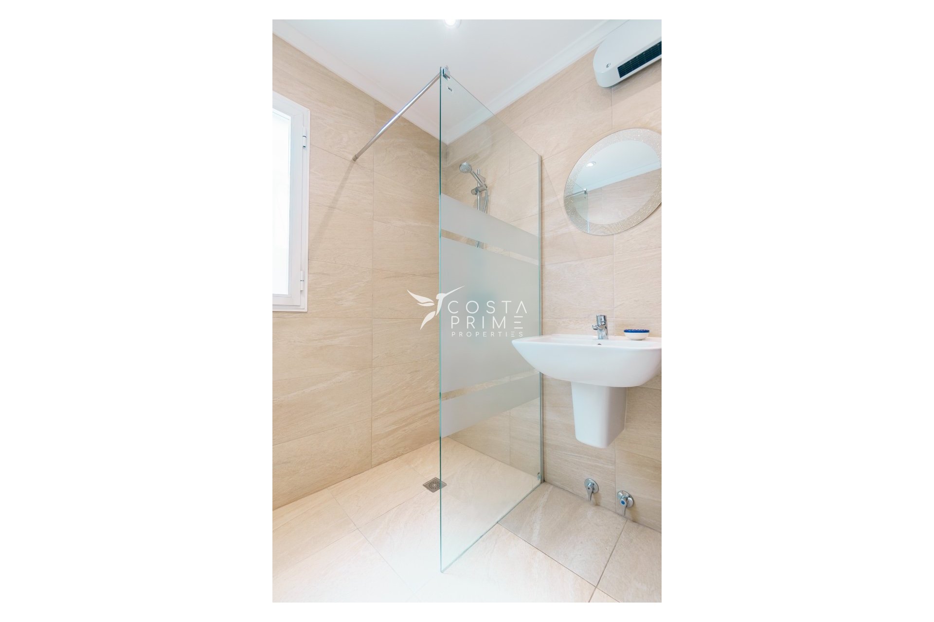 Reventa - Chalet / Villa - La Nucía