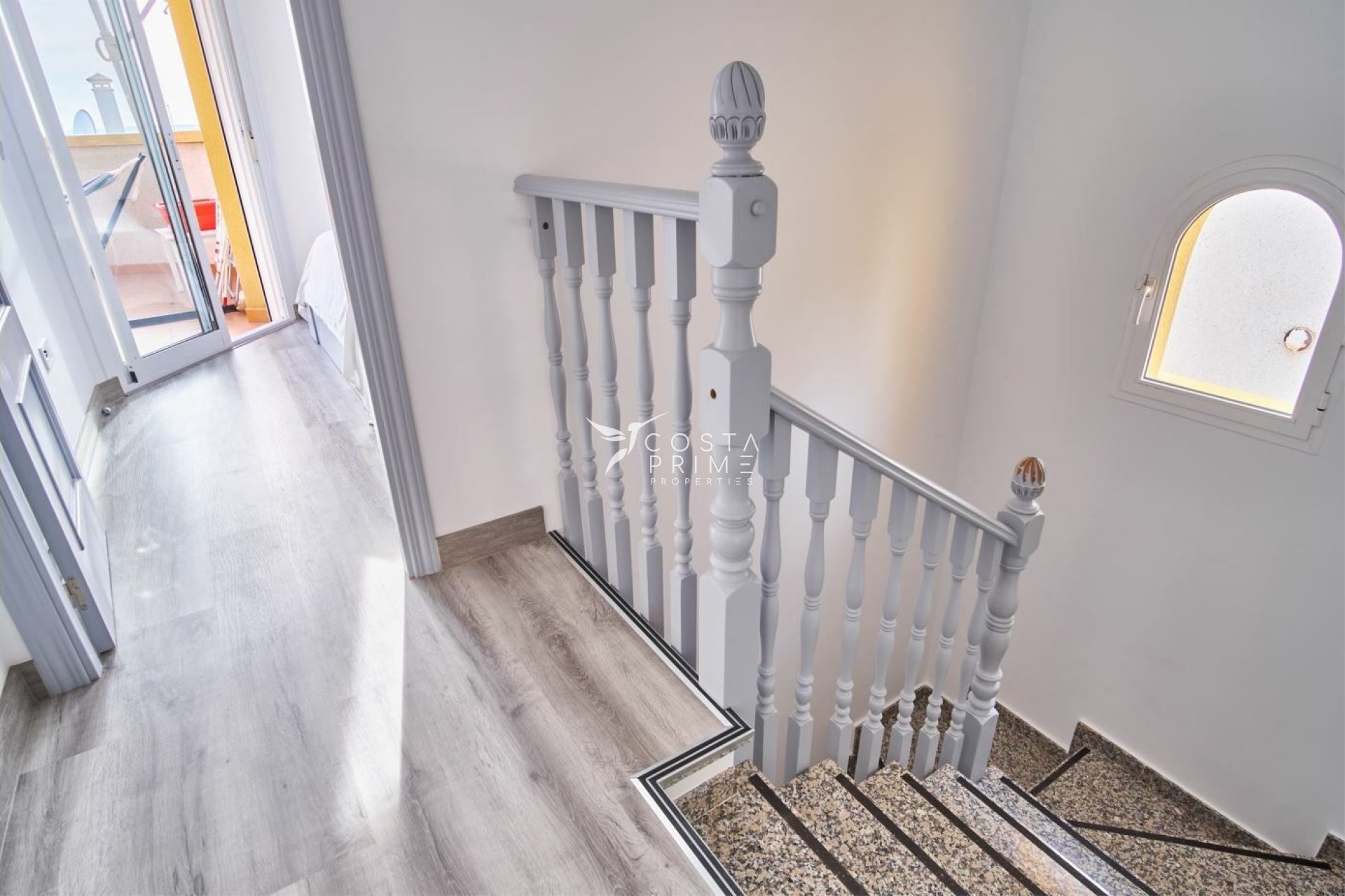 Reventa - Chalet / Villa - Los Montesinos